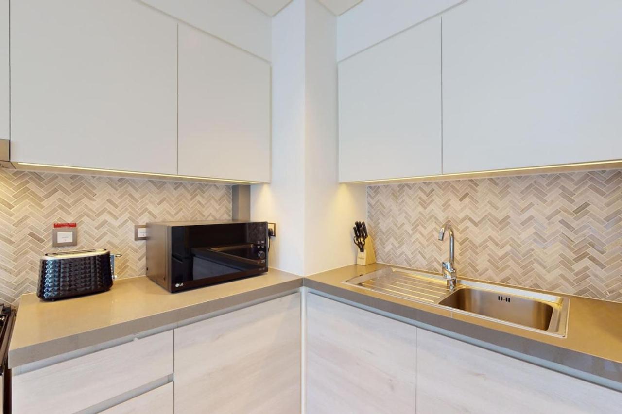 Apartment The Cove 2 - Fresh One Bed In Creek Harbour *