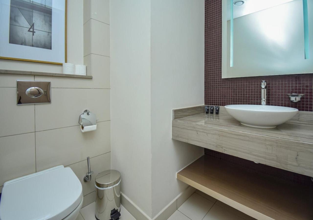 Spacious 1br In Damac Paramount Towers Bb Apartment