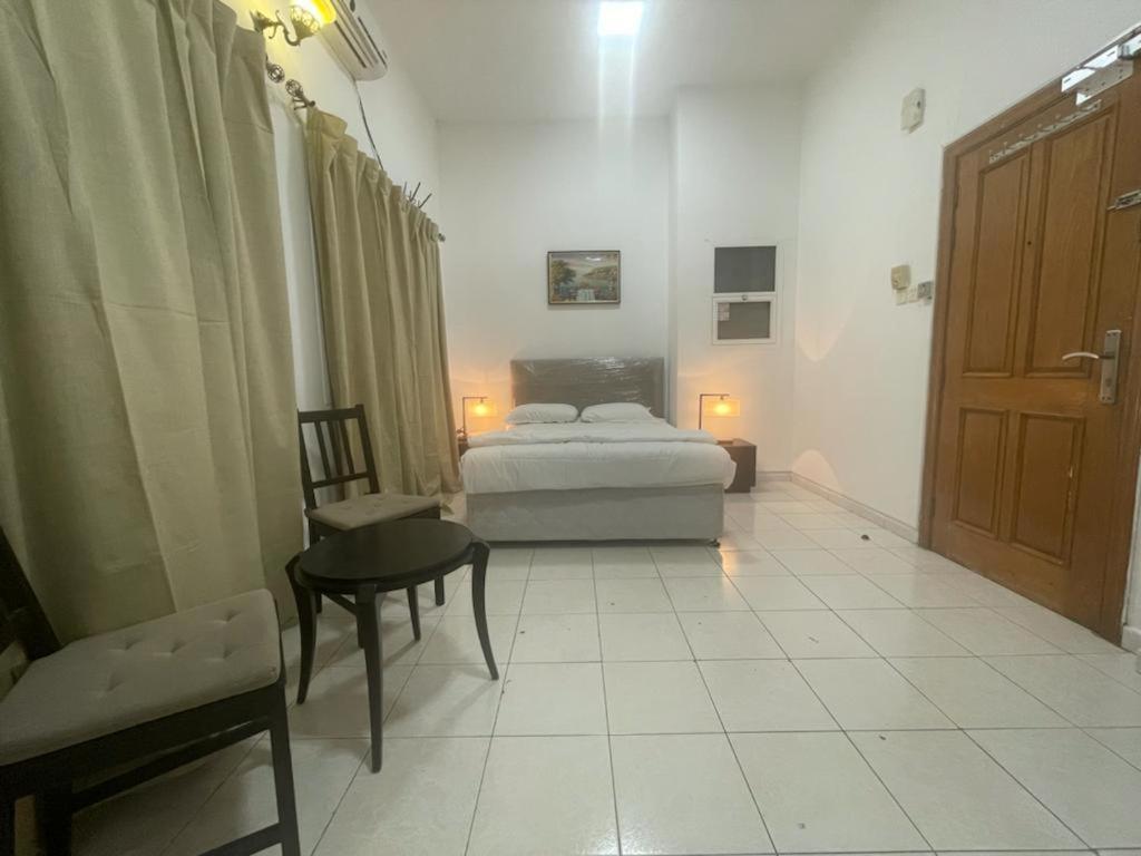 Albergue Topstay Boys & Furnished Holiday Dubai