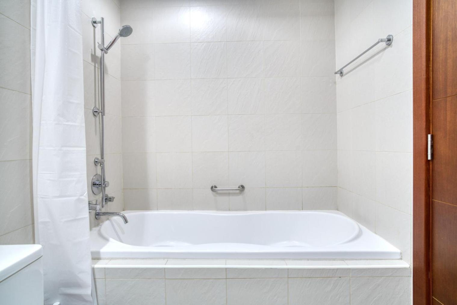 Blueground Standpoint Doorman Pool Dxb-800 Apartment Dubai