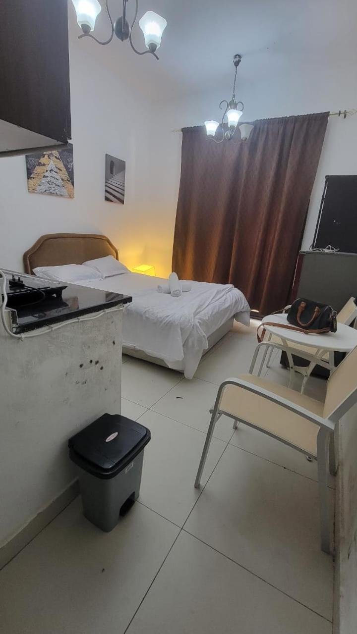 Emirates Self Catering Units Apartment Dubai