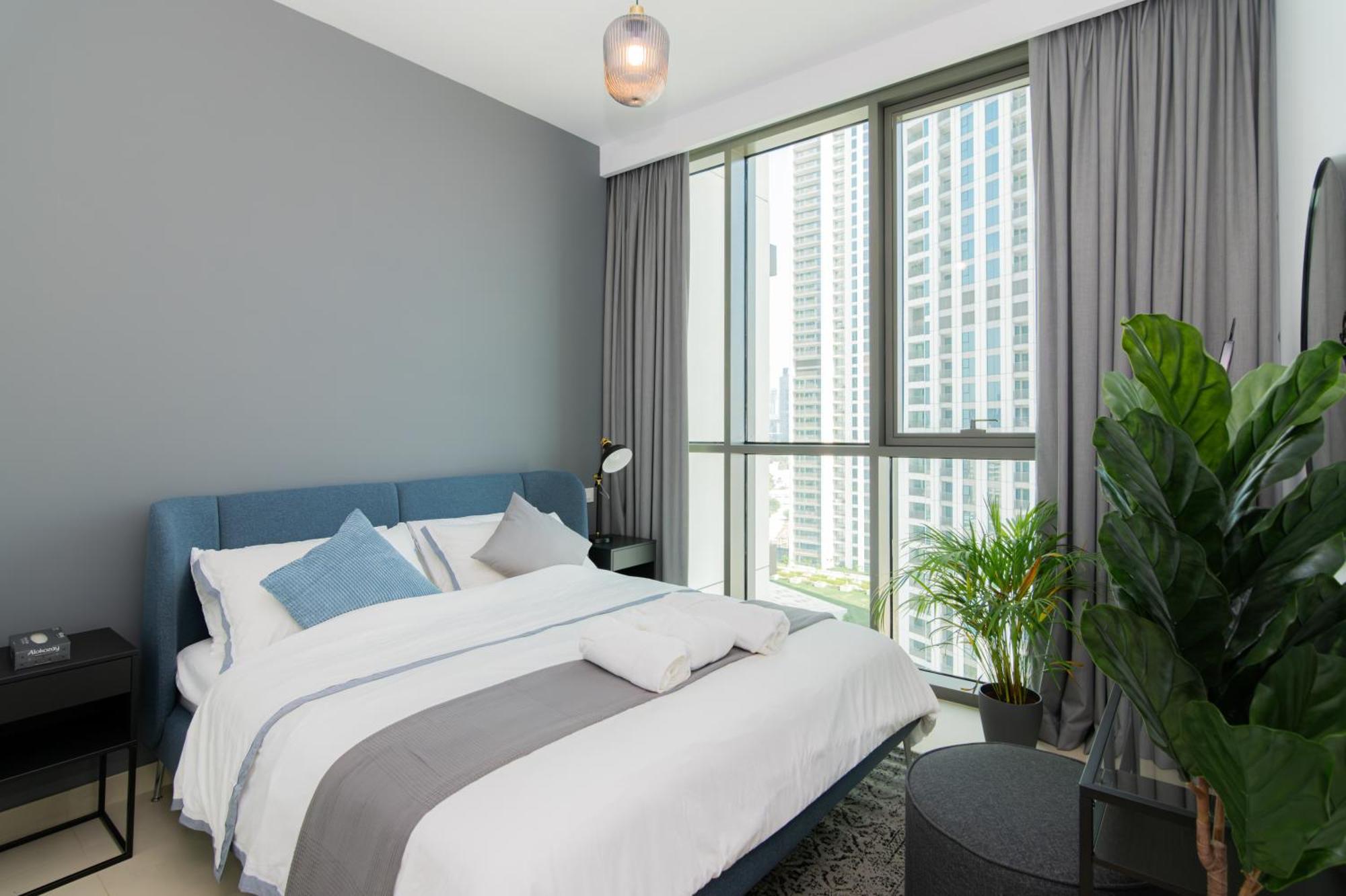 Elite Escape - 1 Bhk Getaway With Mall Access - 1501 Apartment Dubai