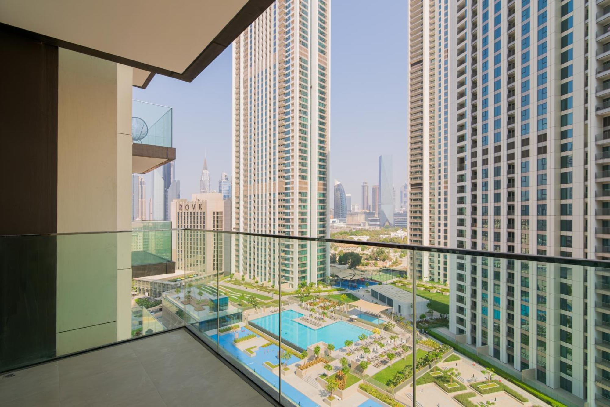 Apartment Elite Escape - 1 Bhk Getaway With Mall Access - 1501 *