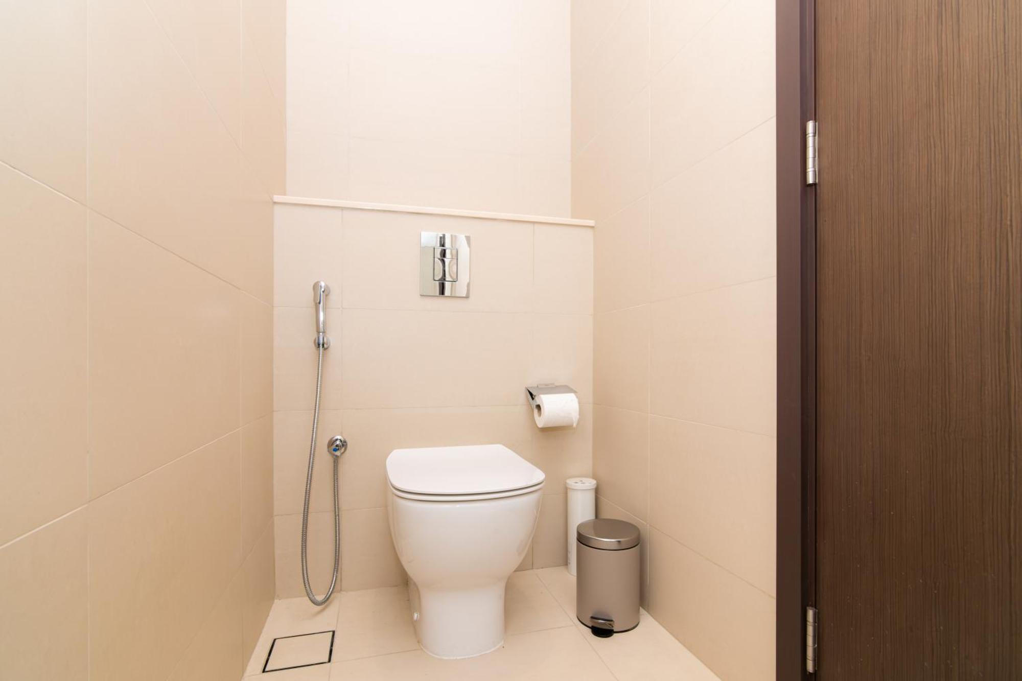 Apartment Elite Escape - 1 Bhk Getaway With Mall Access - 1501