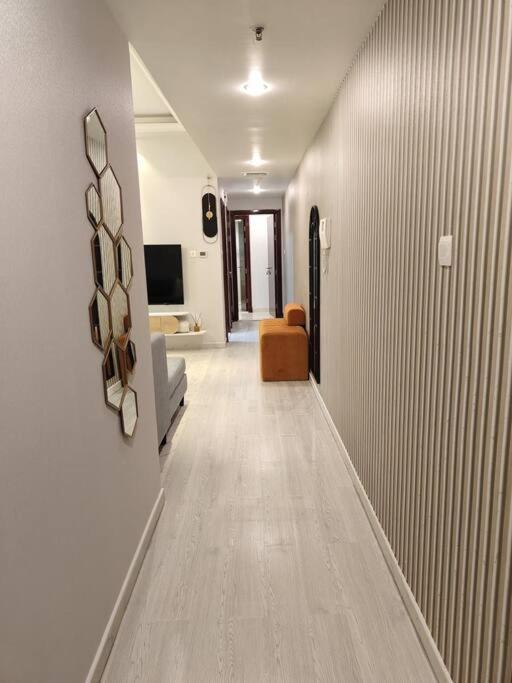 Daire Large 1br With Great View