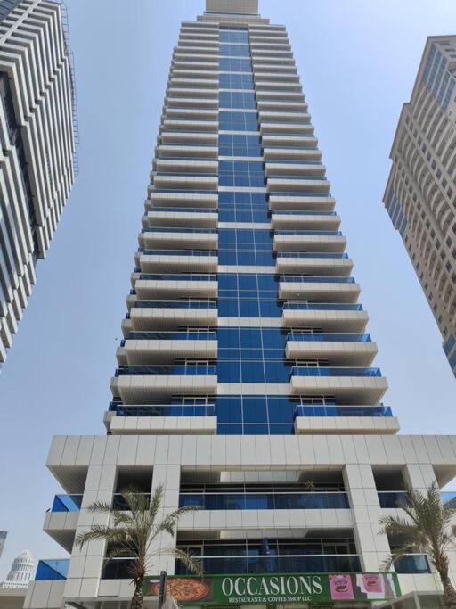 Large 1br With Great View Daire Dubai
