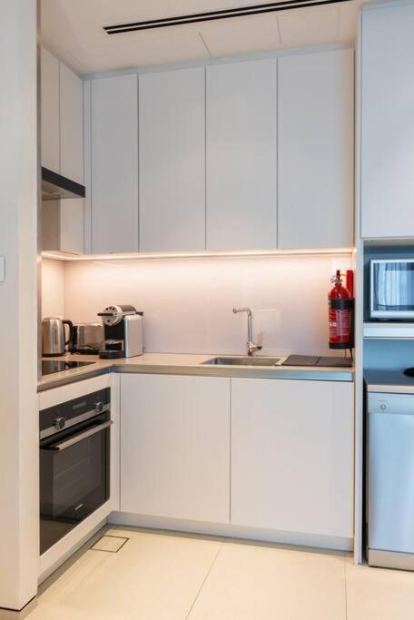 Address Jbr L Beachfront L Mid Floor & Opened View