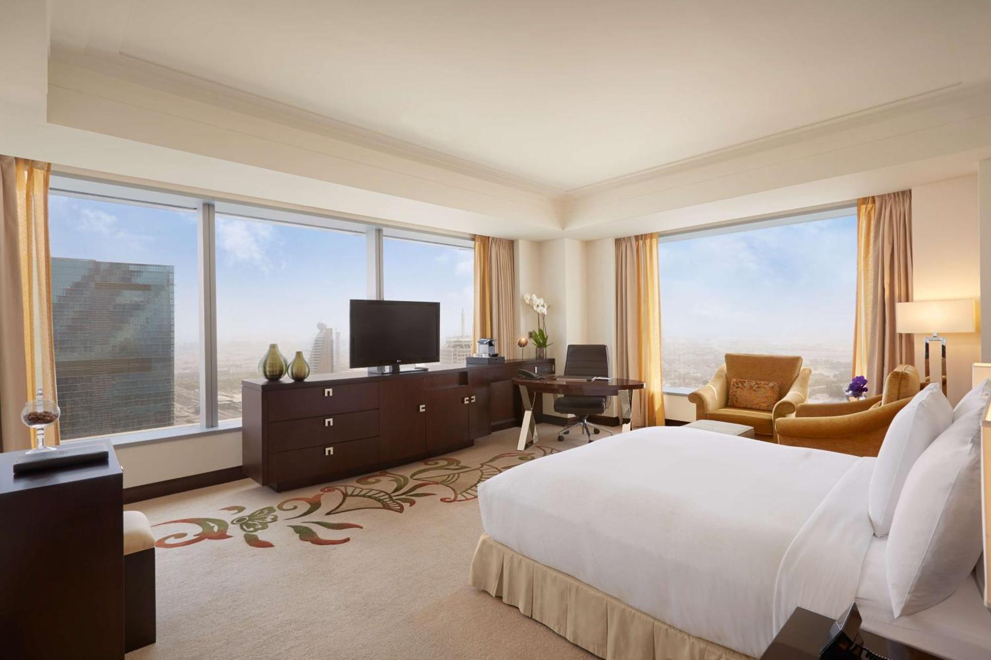 Conrad Hotel 5*