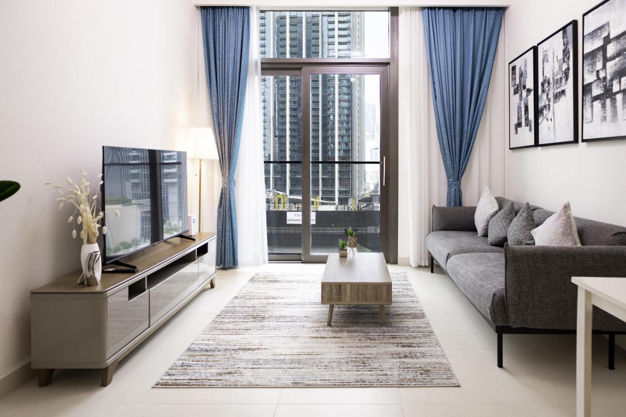 Elegant 1br Burj Crown With Burj Khalifa View Apartment