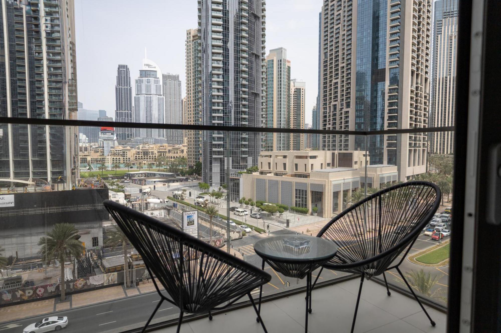 Elegant 1br Burj Crown With Burj Khalifa View Dubai