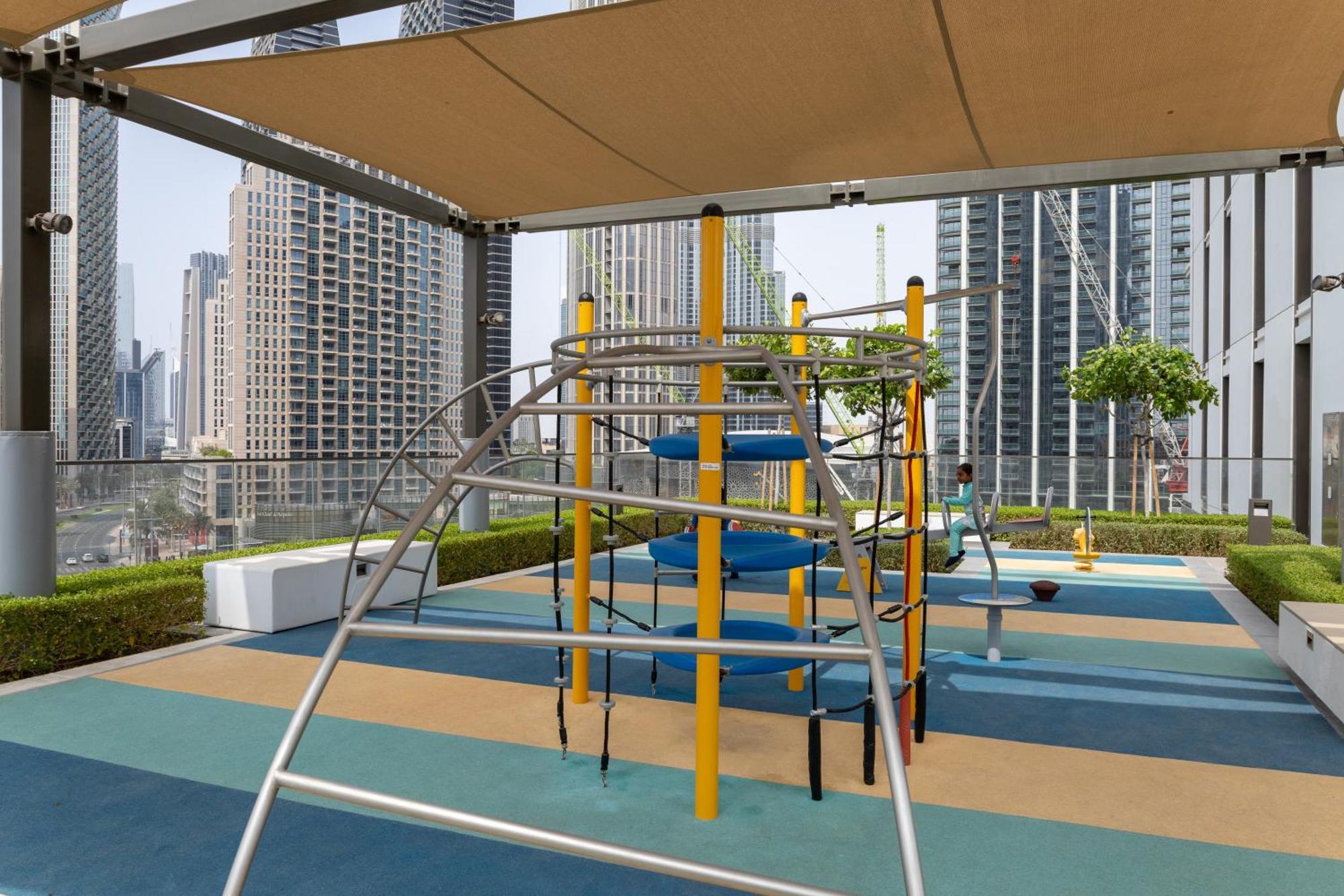 Elegant 1br Burj Crown With Burj Khalifa View Apartment