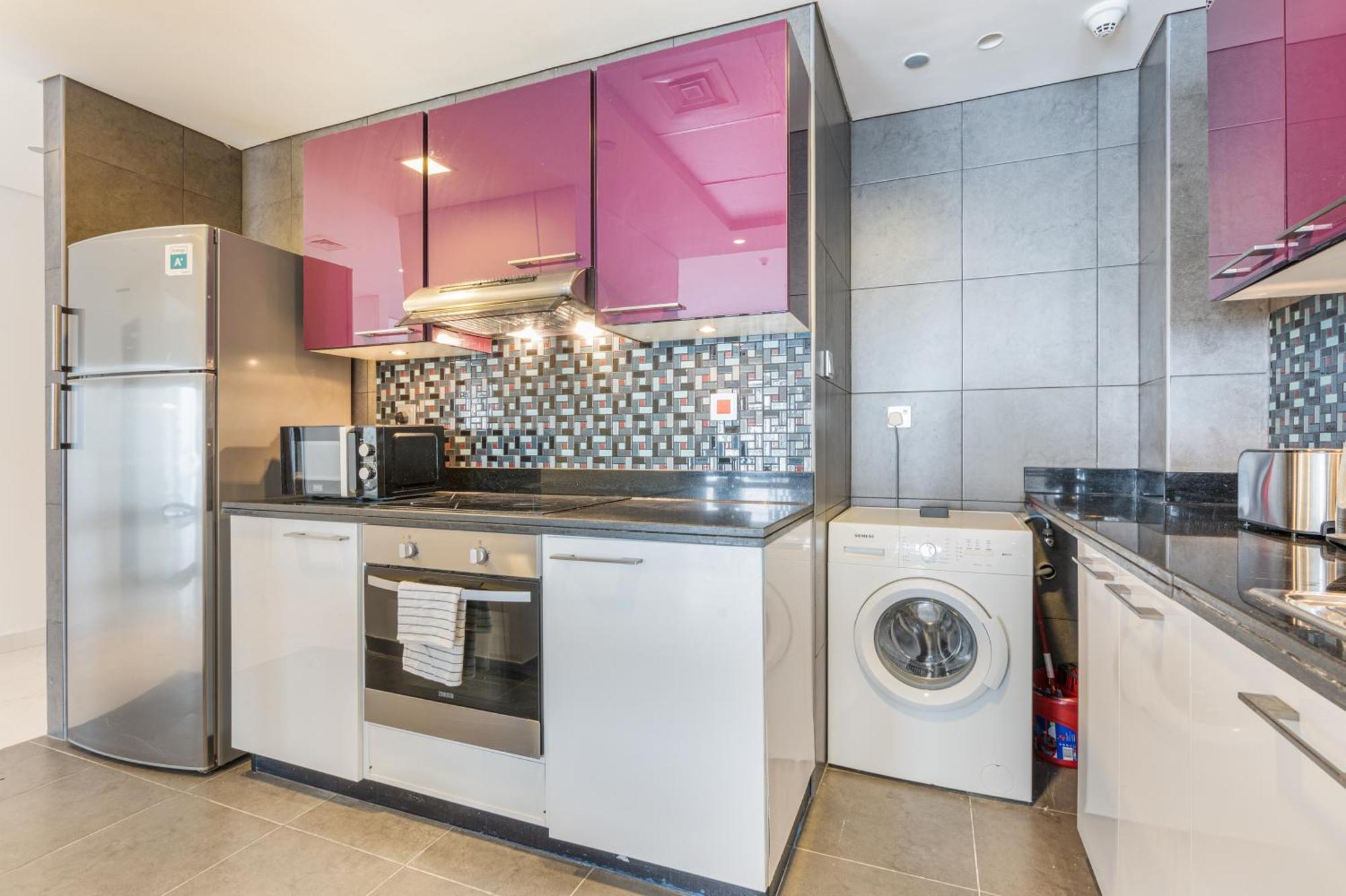 Bright & Elegant On The 44th At Cayan Tower *