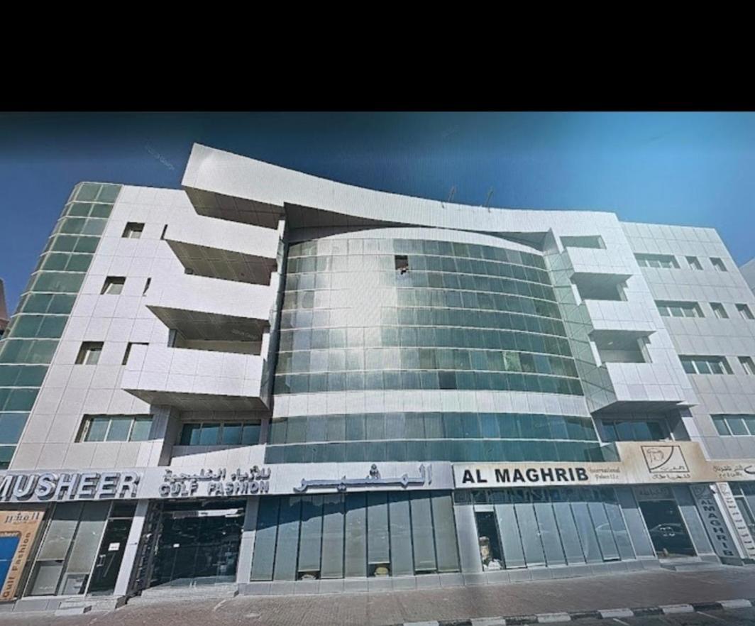 Solaire 7 Building Hostel Dubai