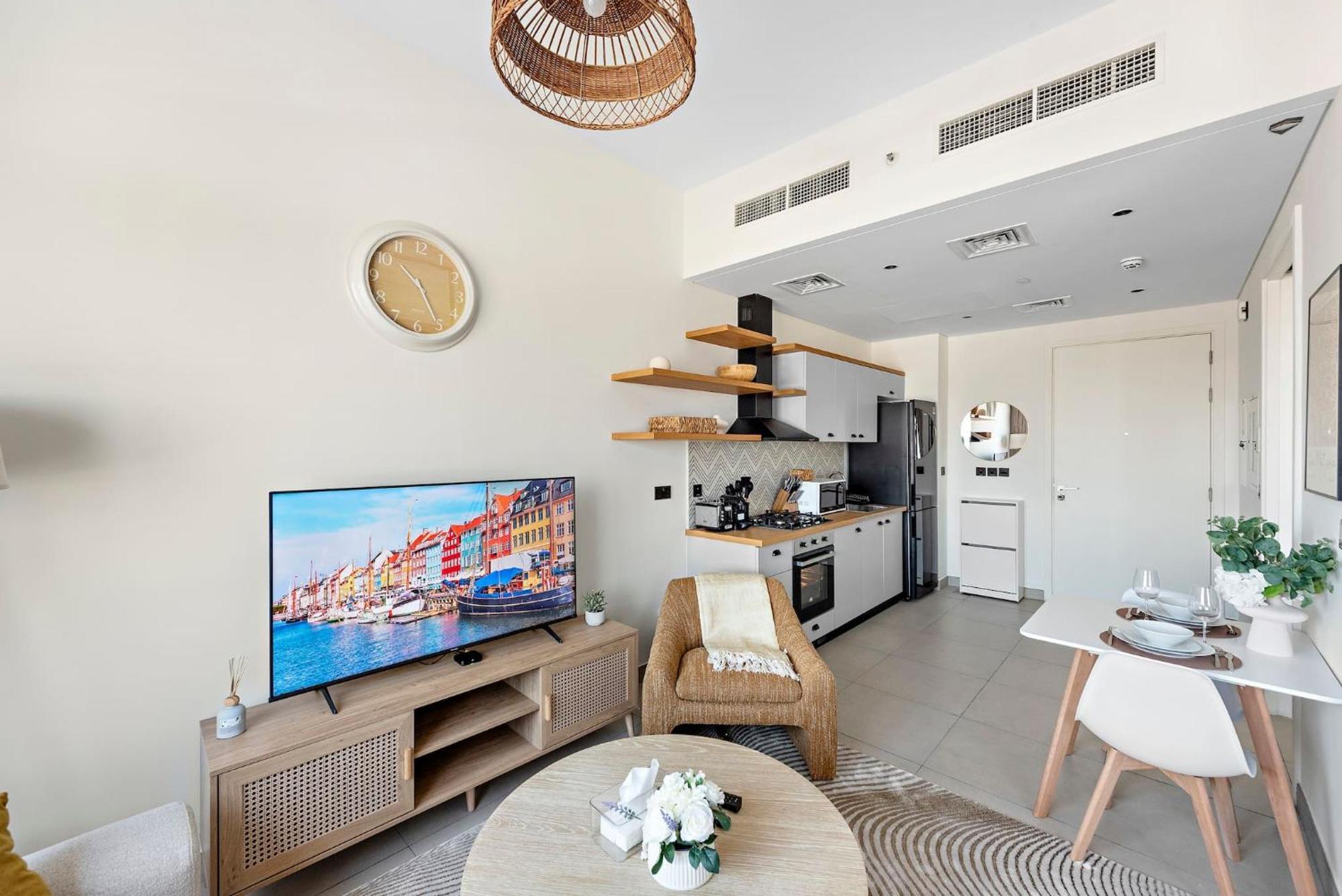 Stunning 1br In Socio Damac Hills Apartment