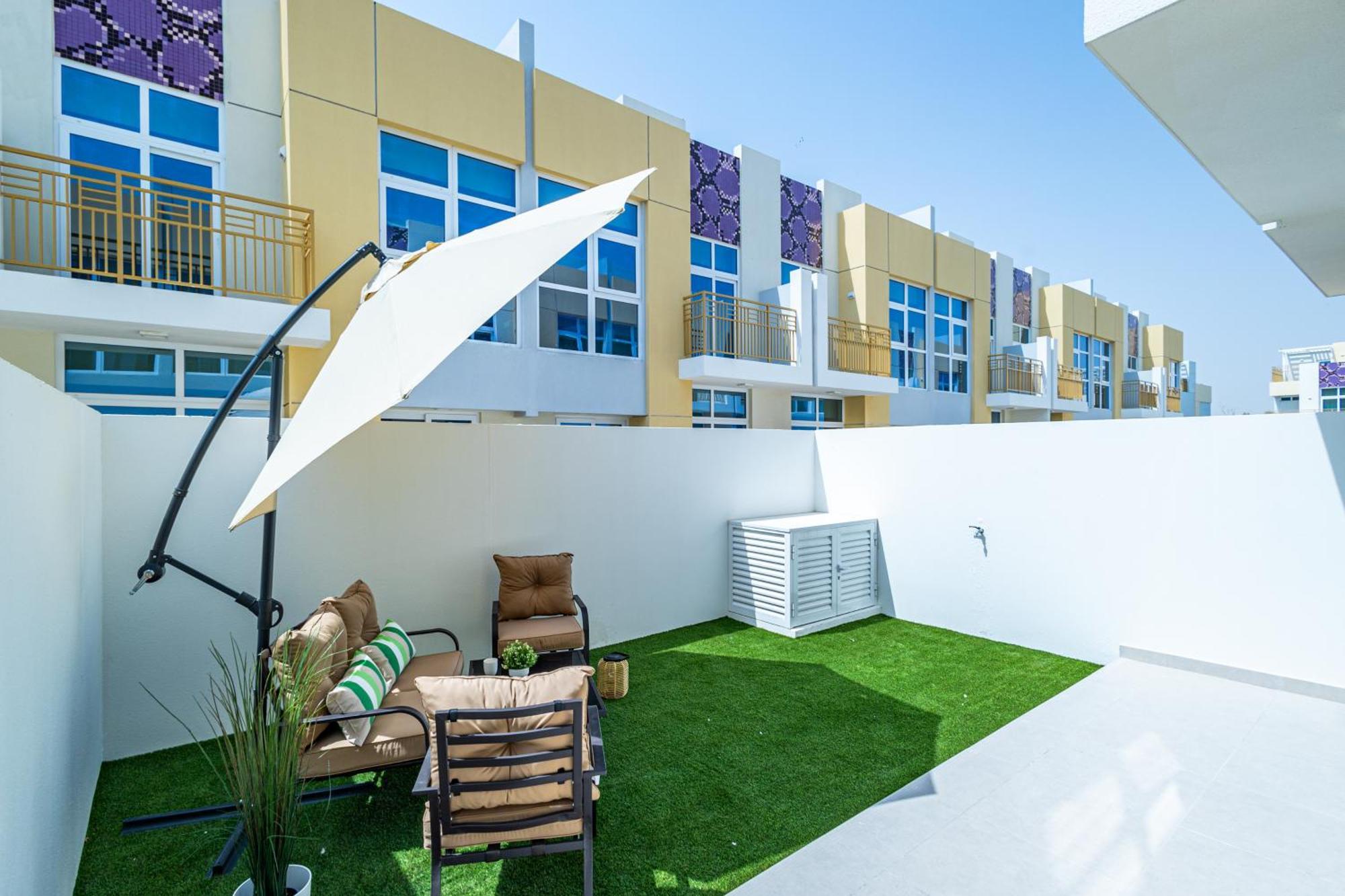 Luxury 3br Villa, Just Cavalli, Damac Hills 2