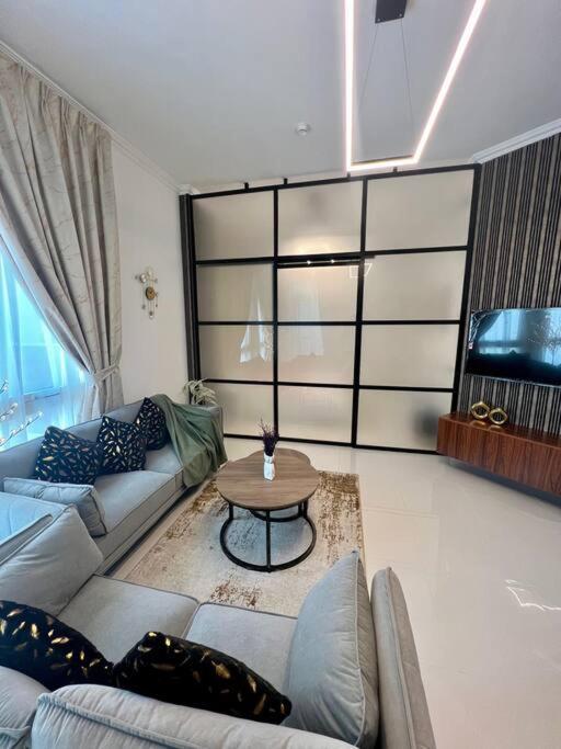 Apartment 2-bhk -modern Interior *