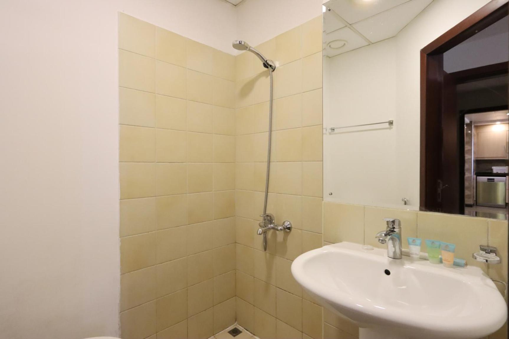 Daire Upgraded With Full Sea View Rimal 5 - Entire 4 Bedroom - Access *