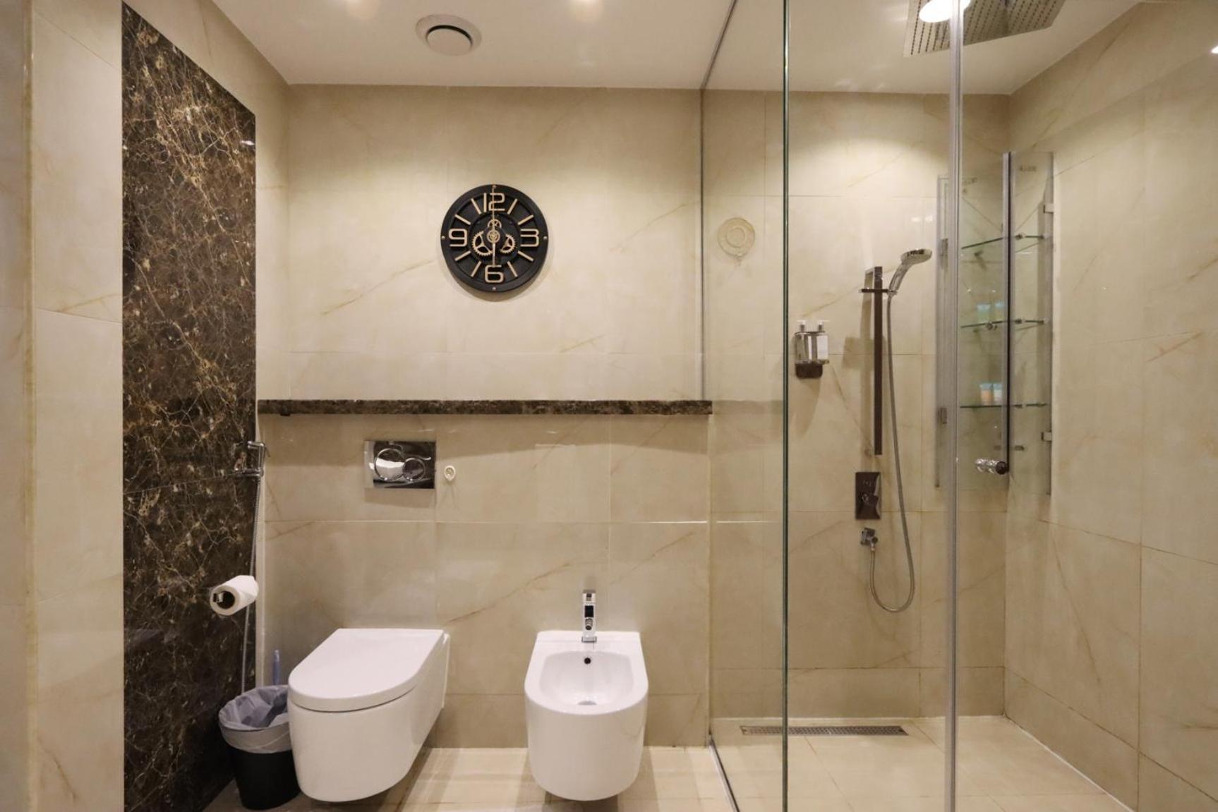 Daire Upgraded With Full Sea View Rimal 5 - Entire 4 Bedroom - Access Dubai