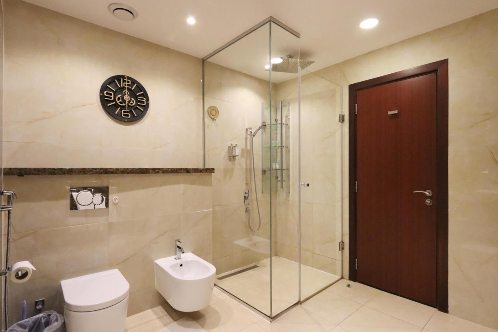 Upgraded With Full Sea View Rimal 5 - Entire 4 Bedroom - Access * Dubai