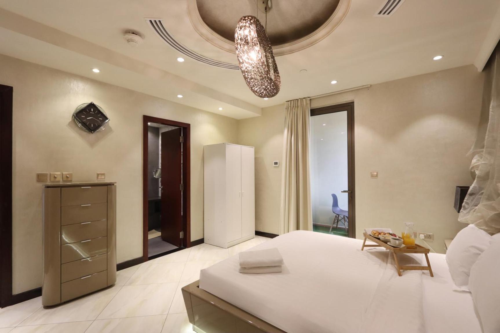 Upgraded With Full Sea View Rimal 5 - Entire 4 Bedroom - Access Daire Dubai