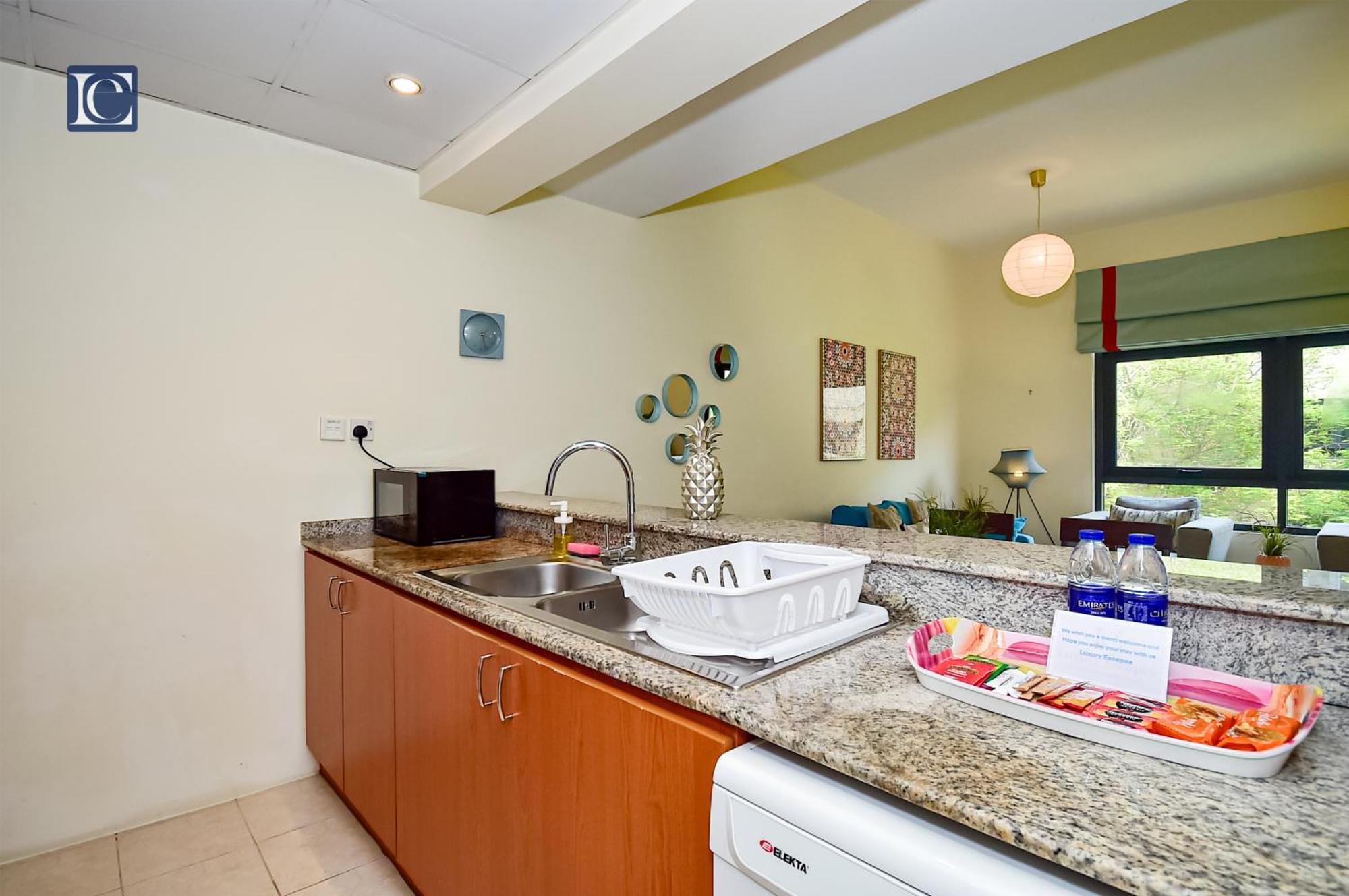 Daire Luxury Escapes - Lovely 1 Bedroom In Nakheel The Greens Dubai