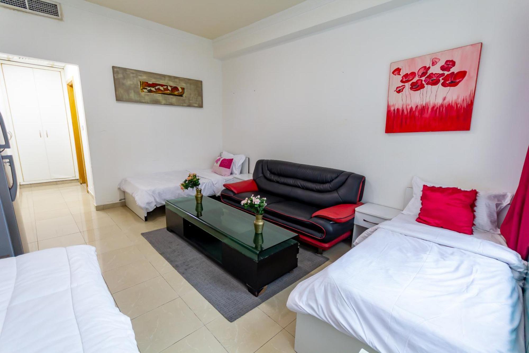 Nice Budget And Bed Space For 