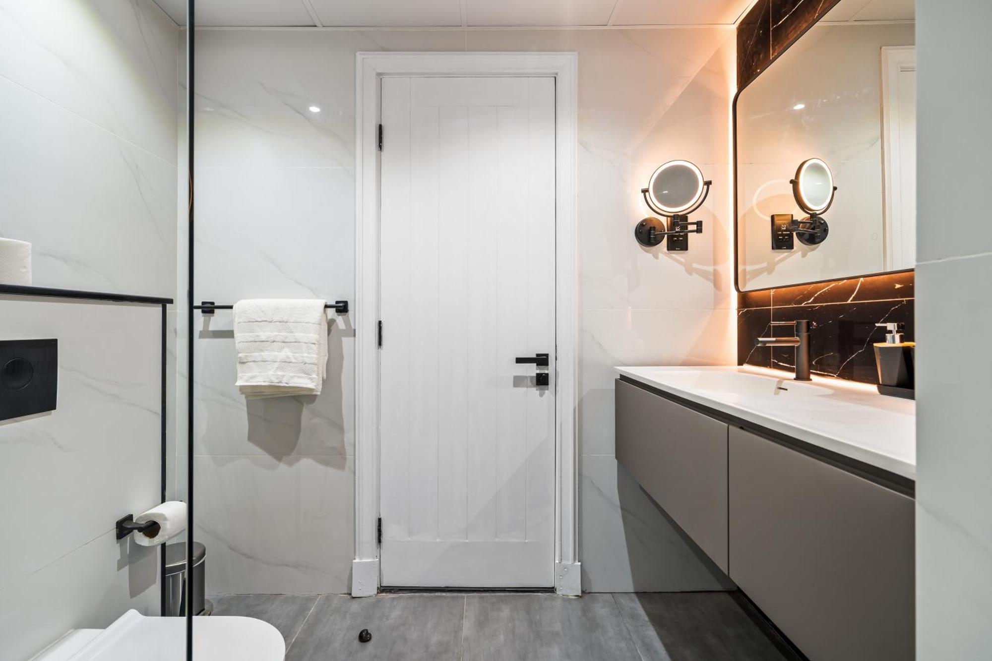 Apartment Luxury 1 Bedroom In Discovery Gardens *