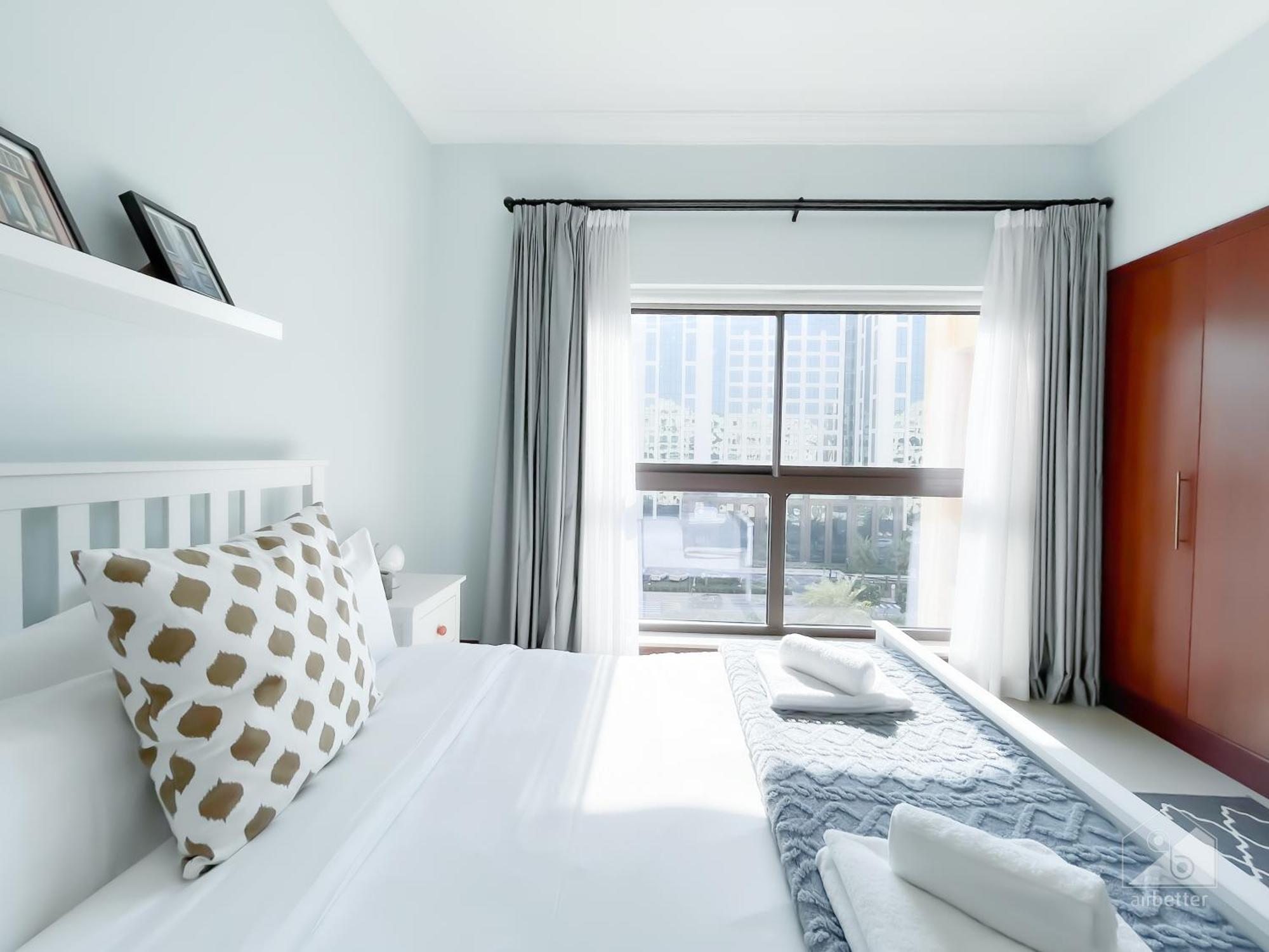 Luxury 2bedroom With Balcony & View Palm Apartment Dubai