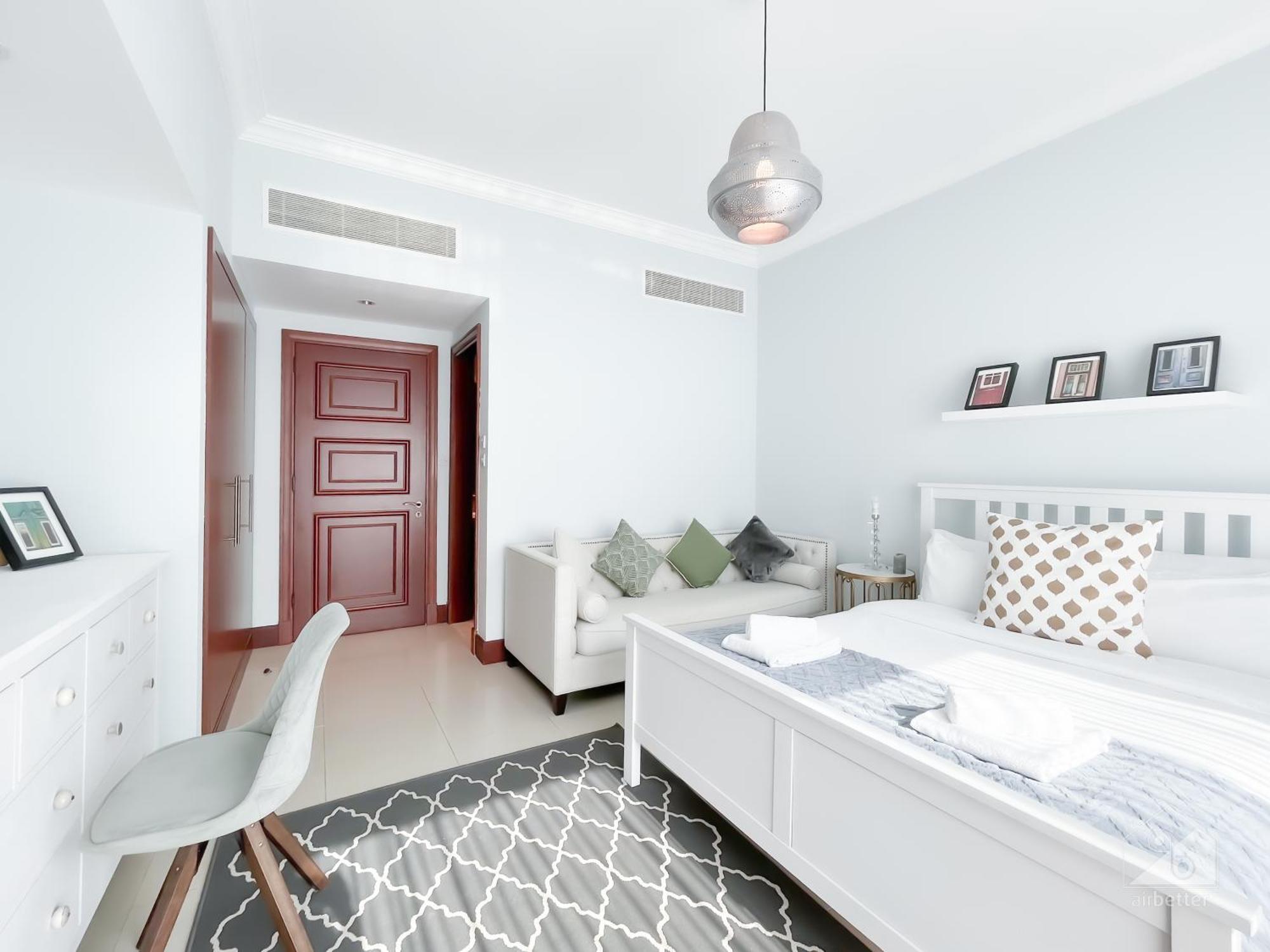 Luxury 2bedroom With Balcony & View Palm Dubai