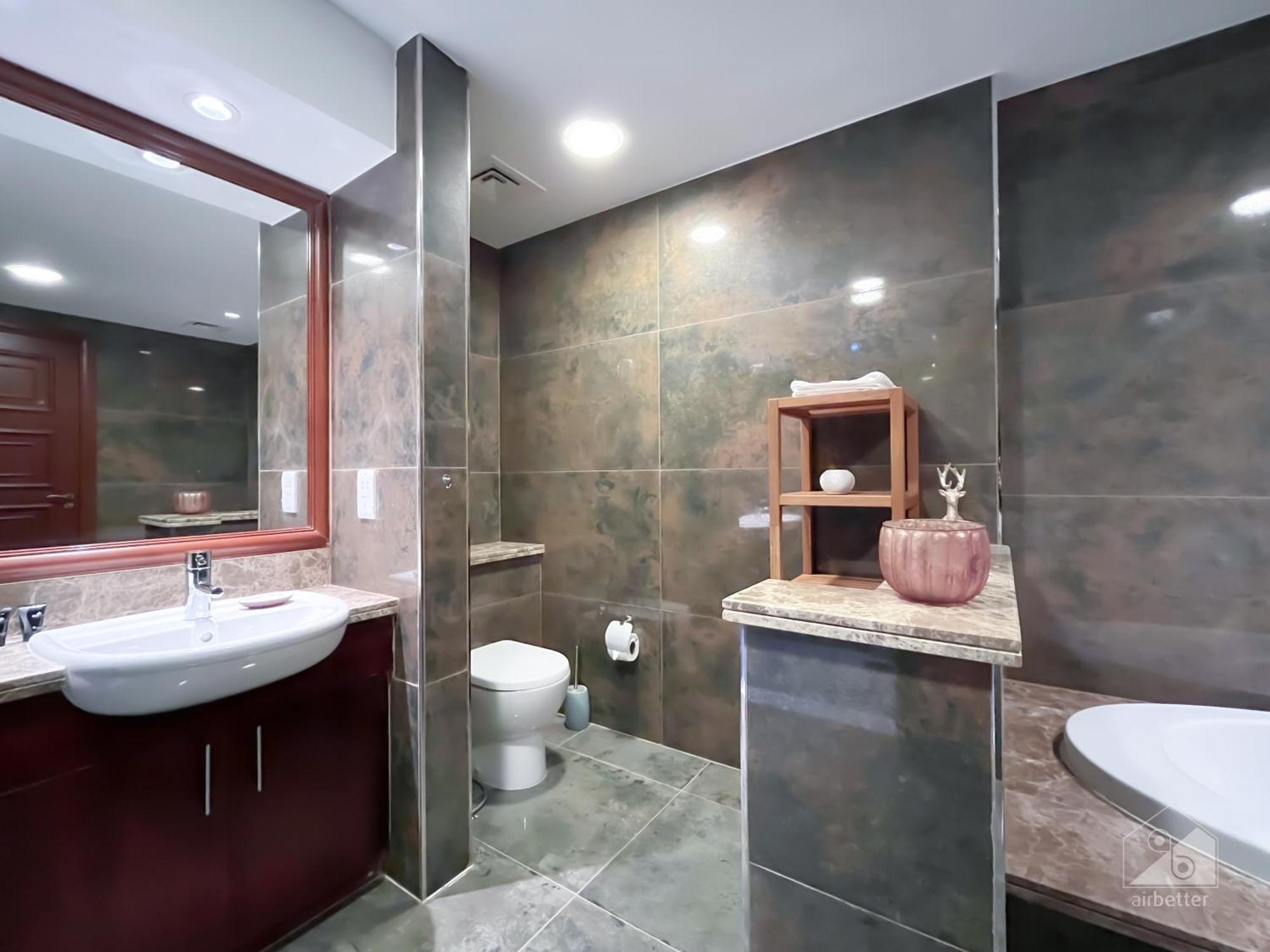 Luxury 2bedroom With Balcony & View Palm Dubai