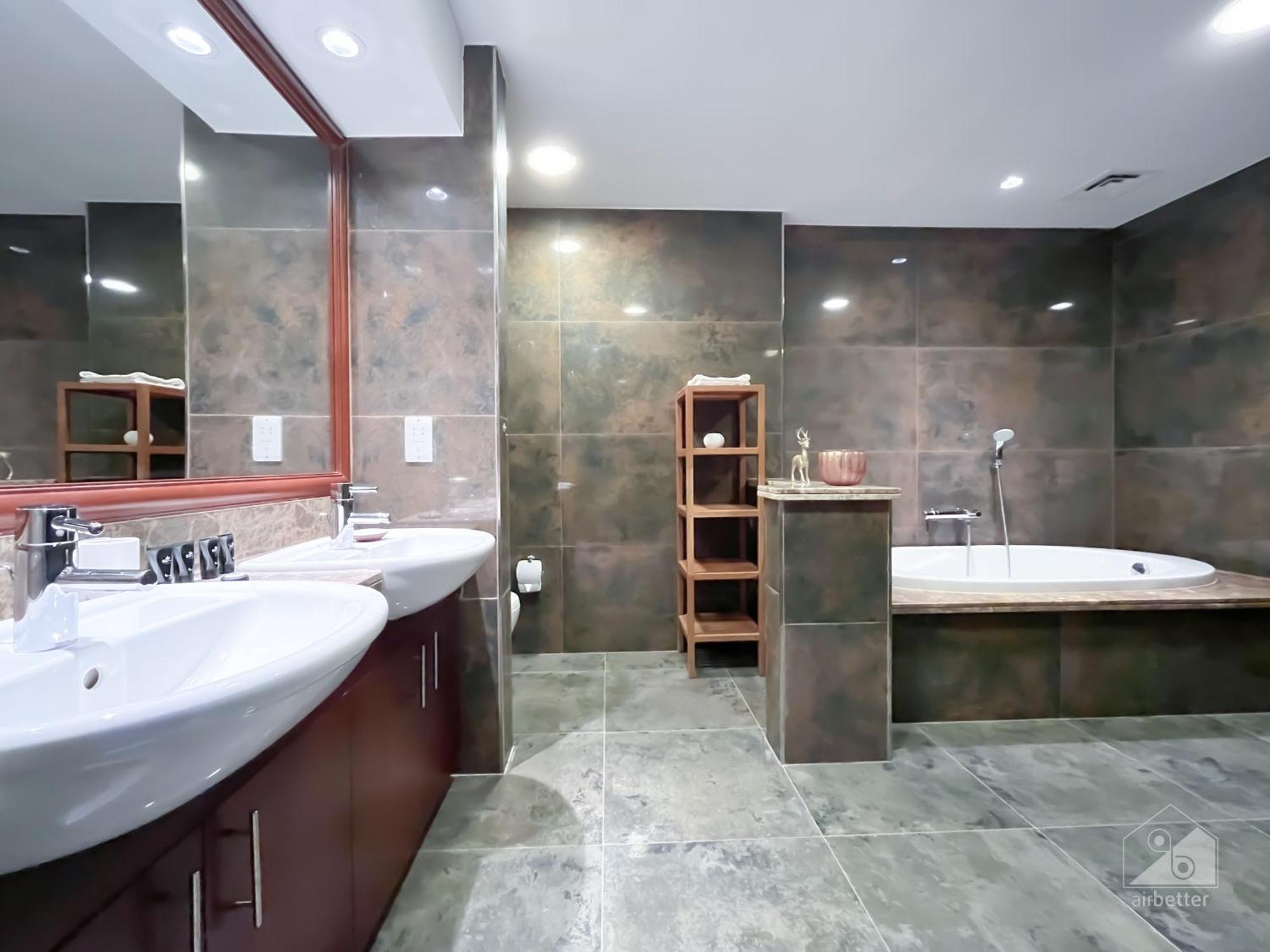Luxury 2bedroom With Balcony & View Palm