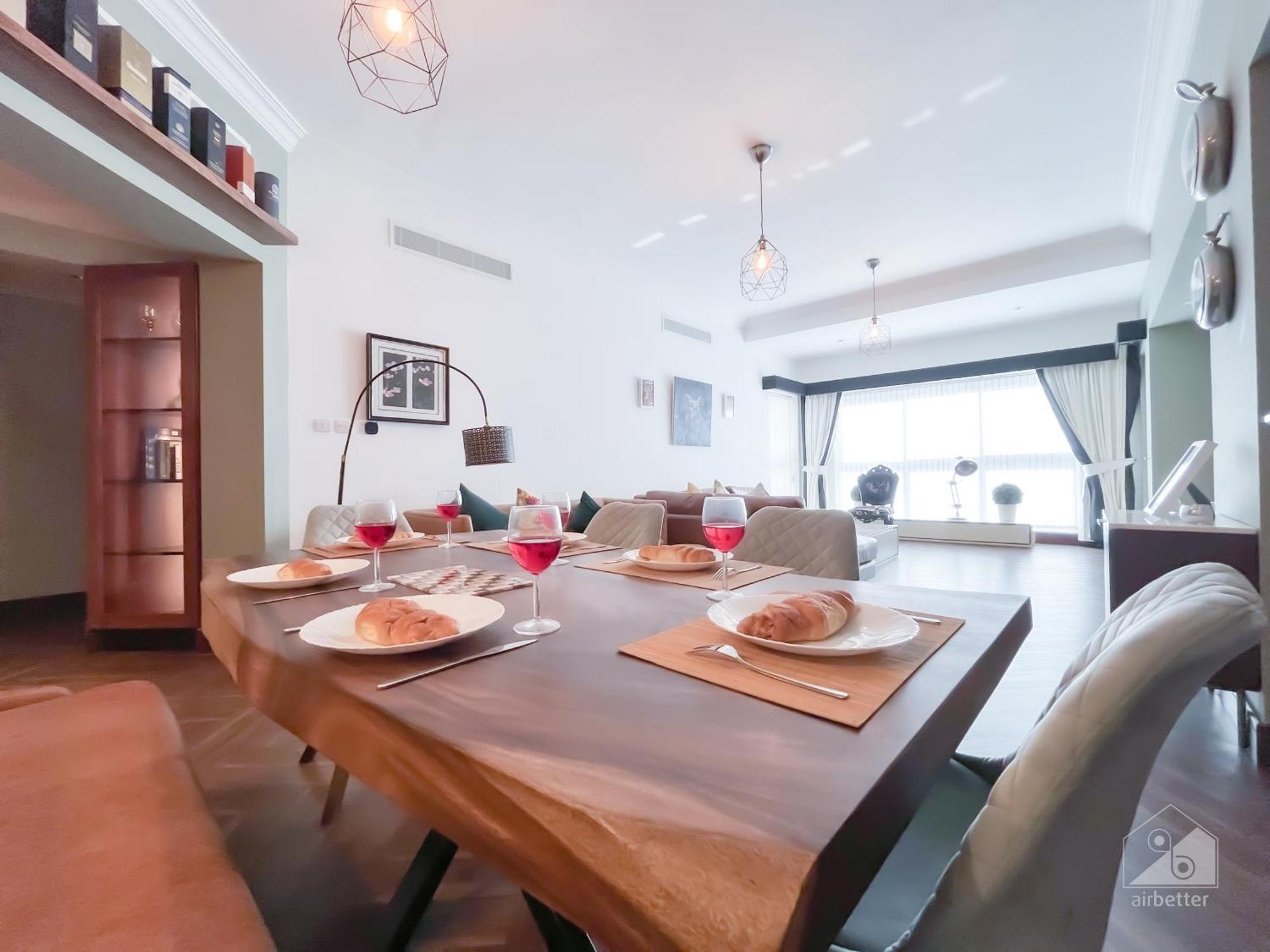 Luxury 2bedroom With Balcony & View Palm Dubai