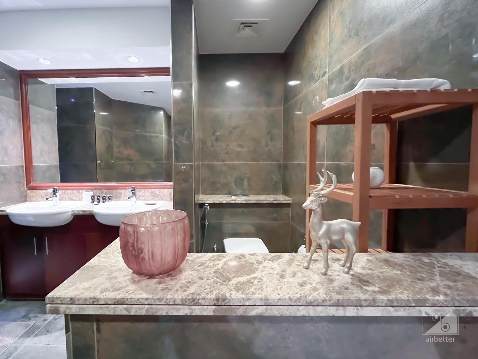 Luxury 2bedroom With Balcony & View Palm * Dubai
