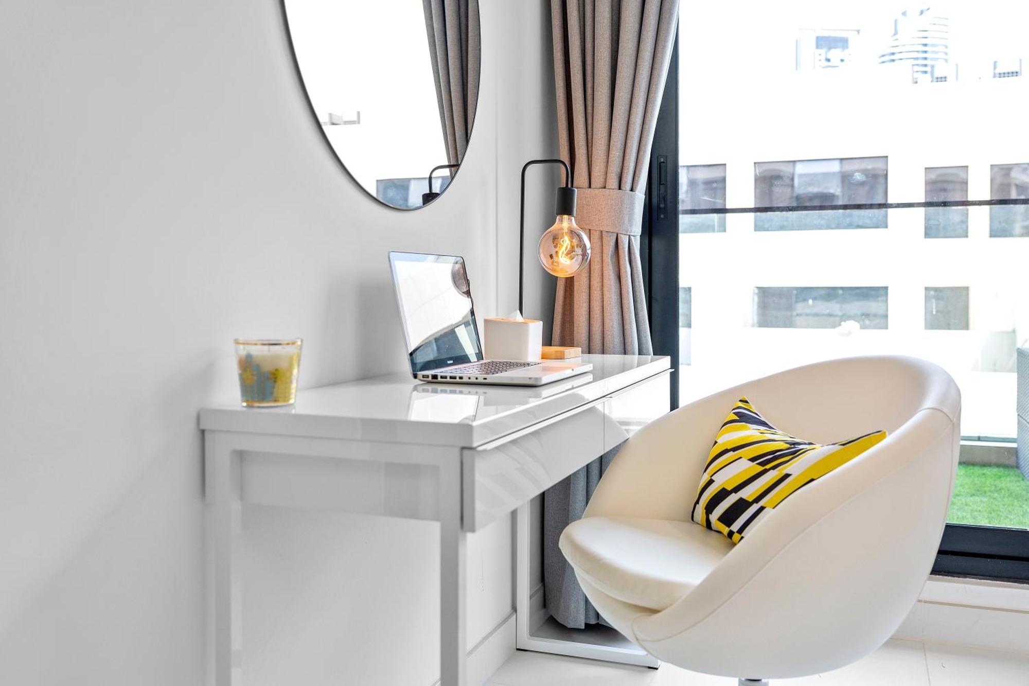 Premium At Loci Residences Jvc *