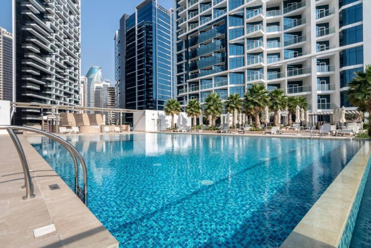 Oraya - Upgraded 2br In Prive Maison, Canal View Dubai