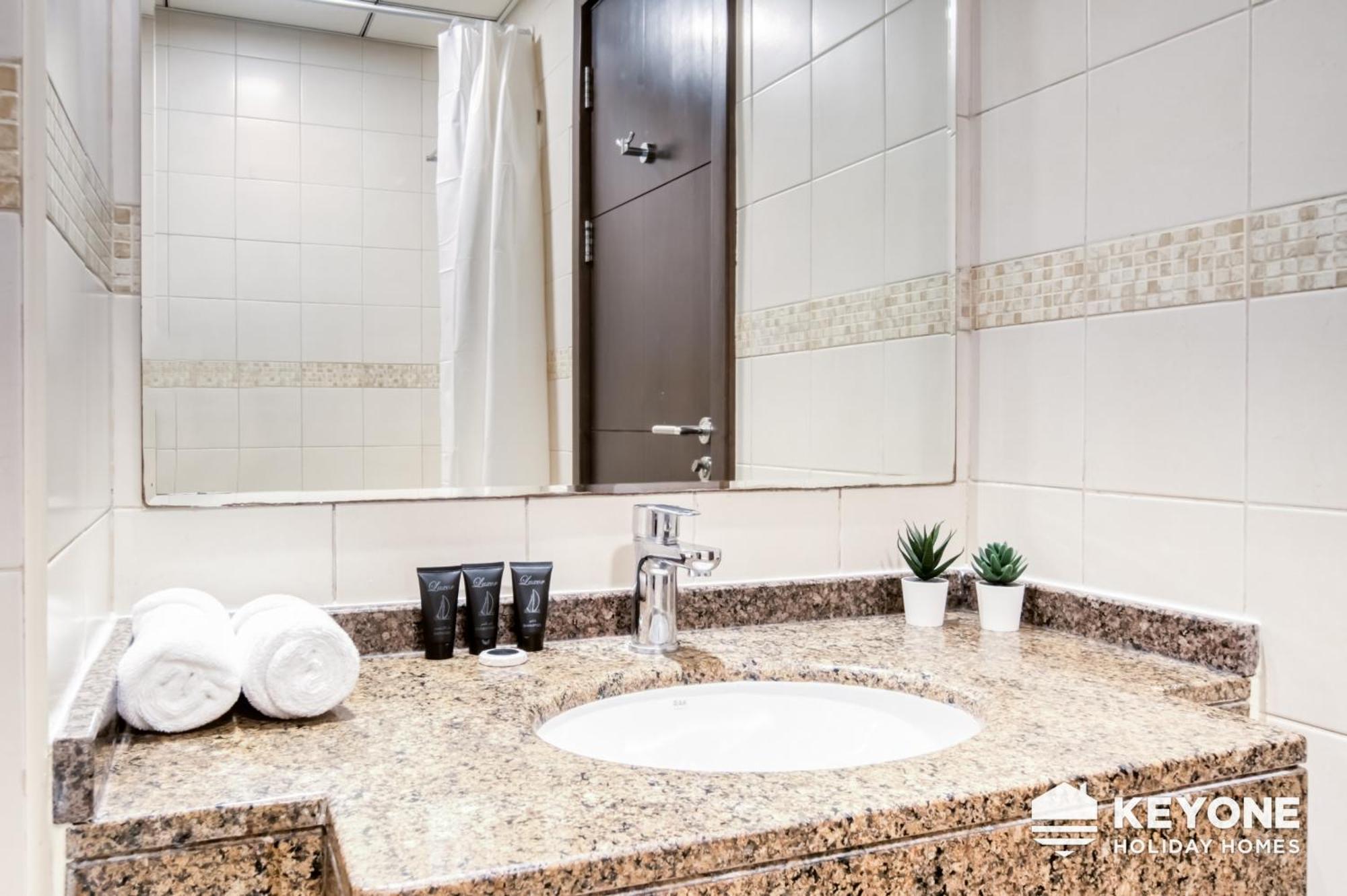Contemporary One Bedroom With Chic Design Dubai