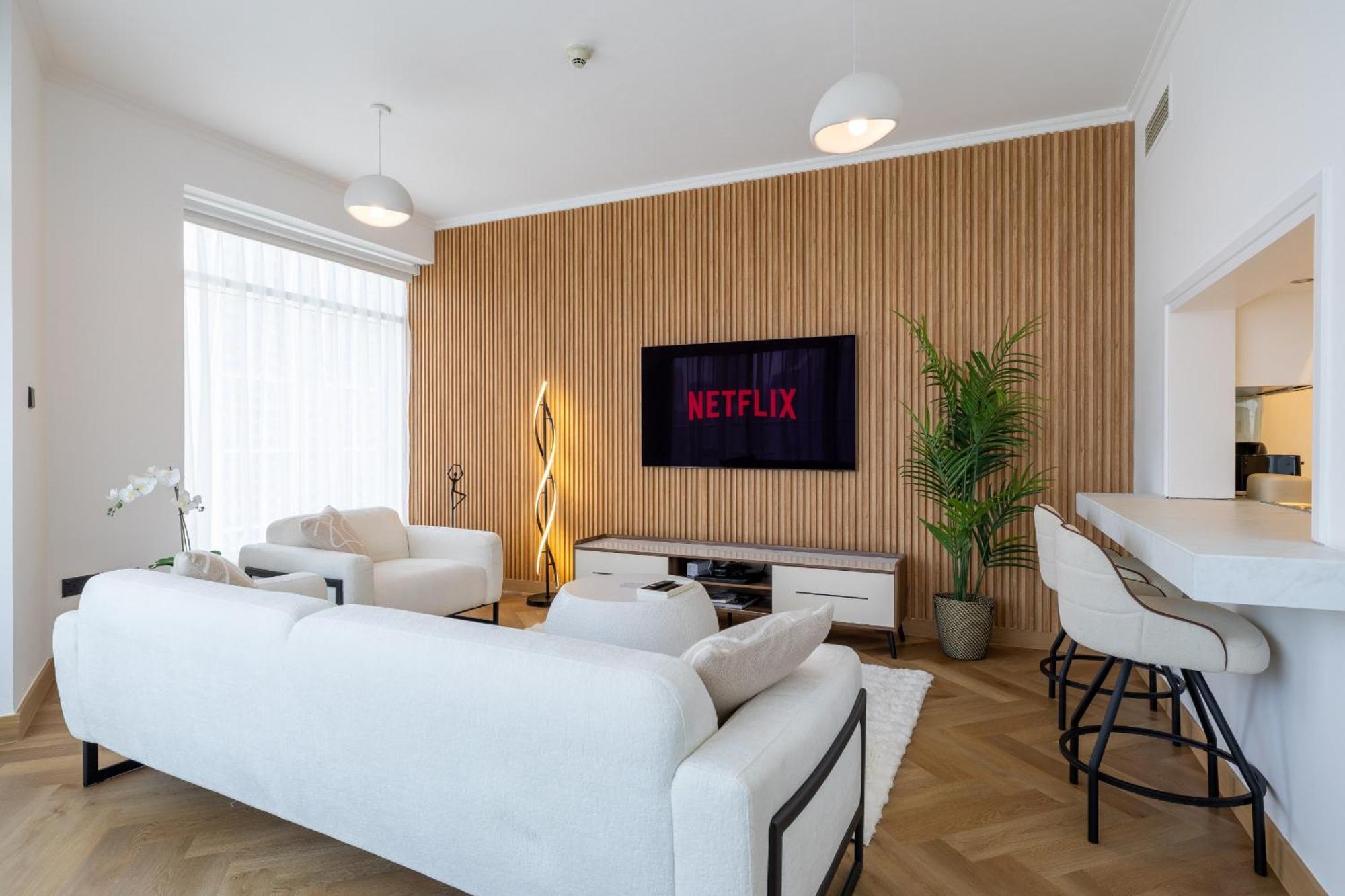 Apartment Upgraded With Stunning Burj Khalifa View