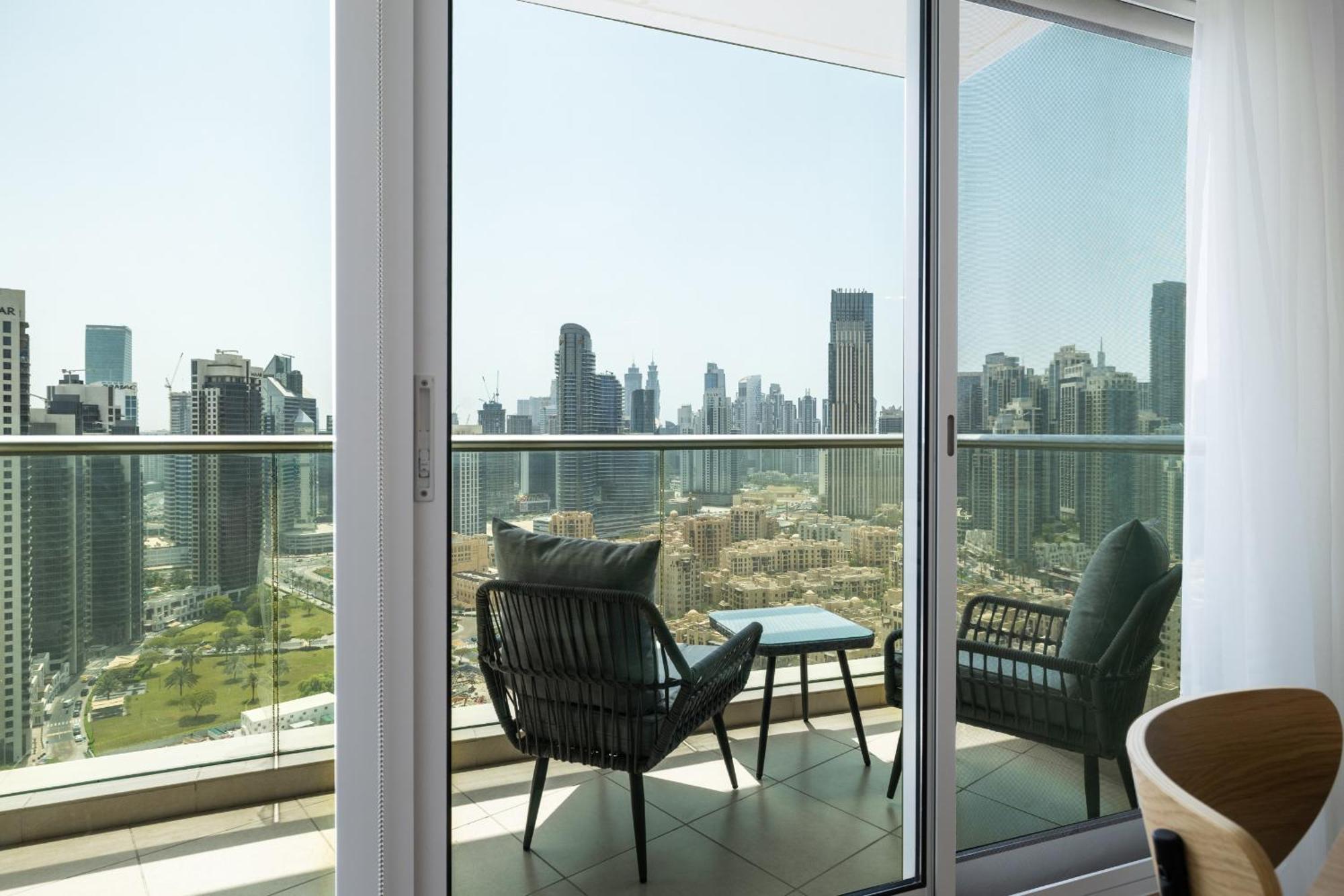 Upgraded With Stunning Burj Khalifa View Apartment Dubai