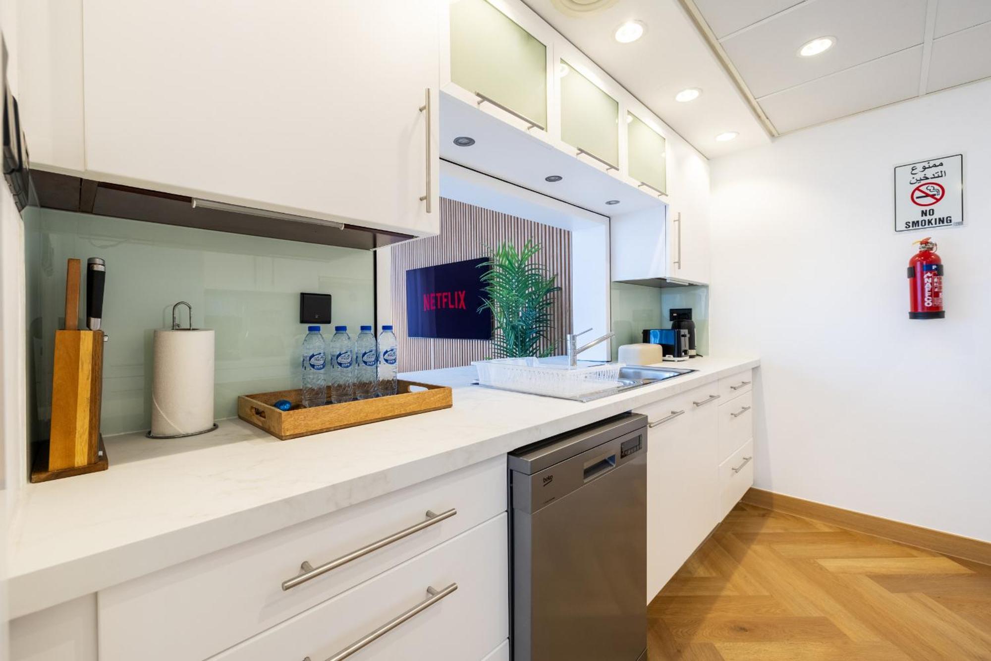 Apartment Upgraded With Stunning Burj Khalifa View Dubai