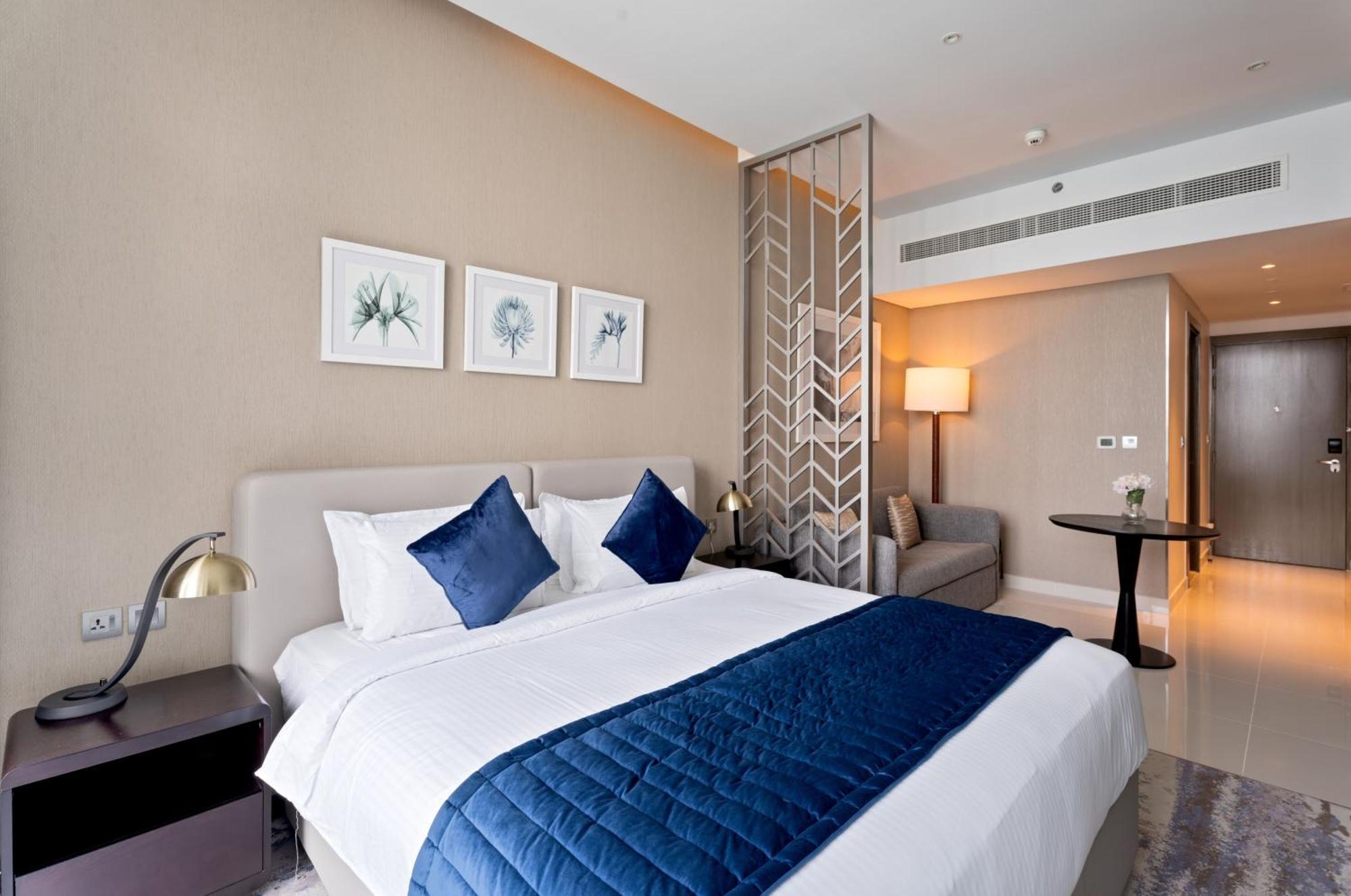 Apartment Aliving Stylish At Damam Prive With Balcony And Partial Burj Khalifa View-1315 Dubai