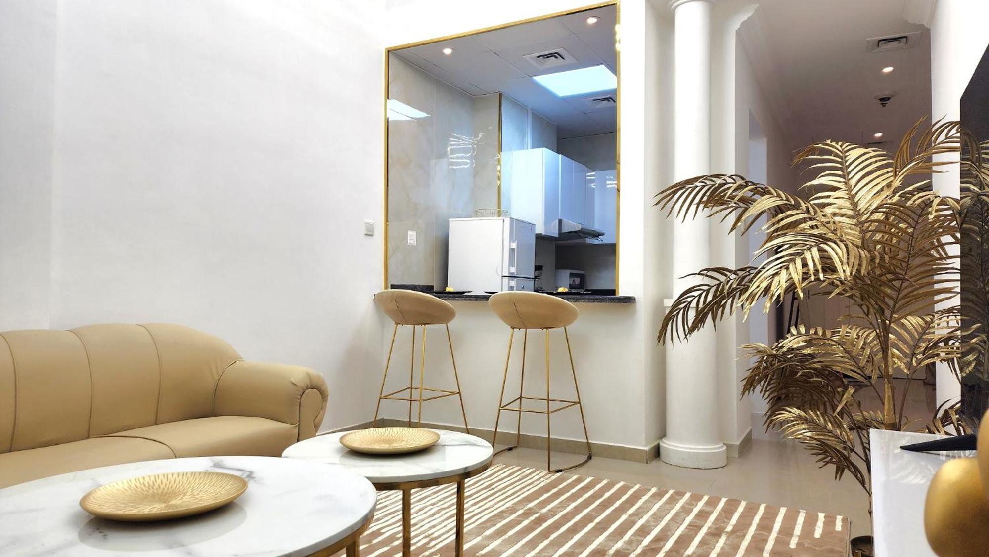 Luxury 1 Bedroom On Marina Walk * Dubai