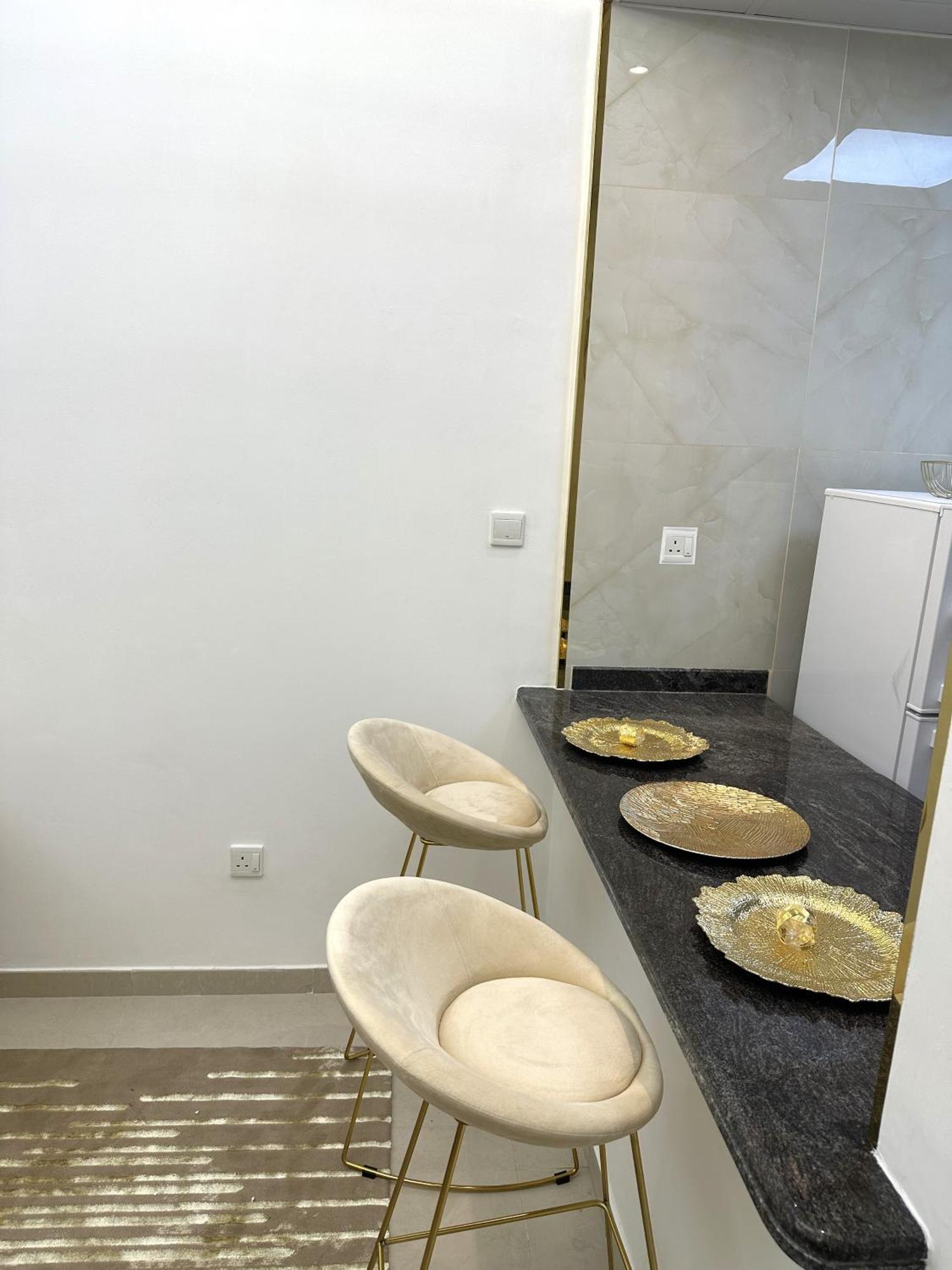 Luxury 1 Bedroom On Marina Walk Dubai