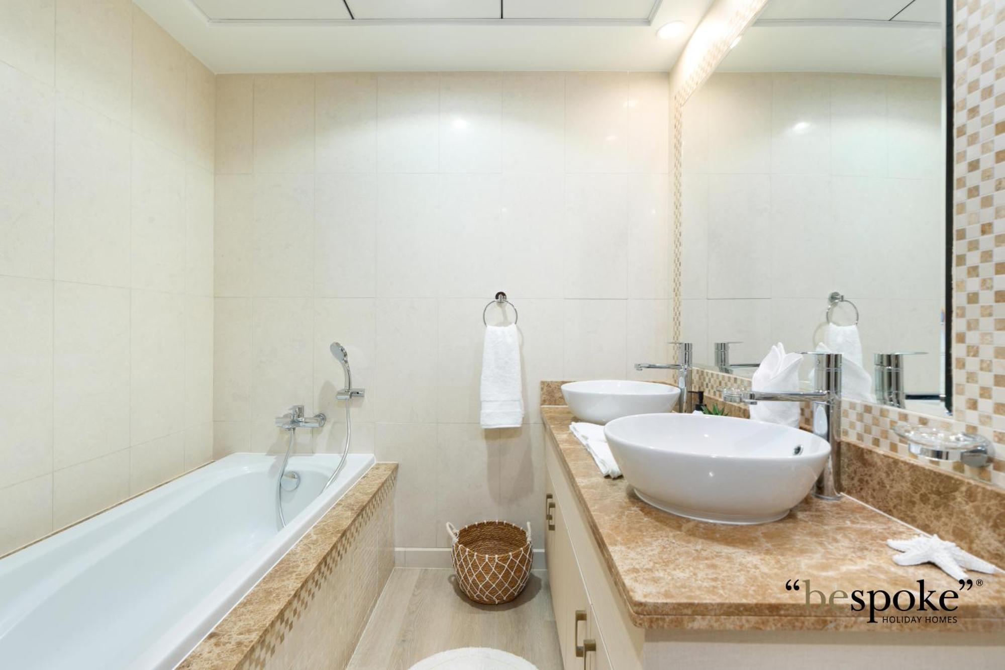 Apartment Bespoke Homes - Palm Jumeirah -2 Bedroom Sea View With Access, Balqis