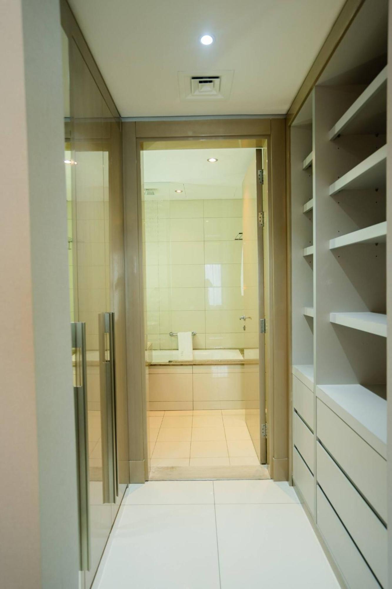 Paramount Towers - Elegant Apartamento