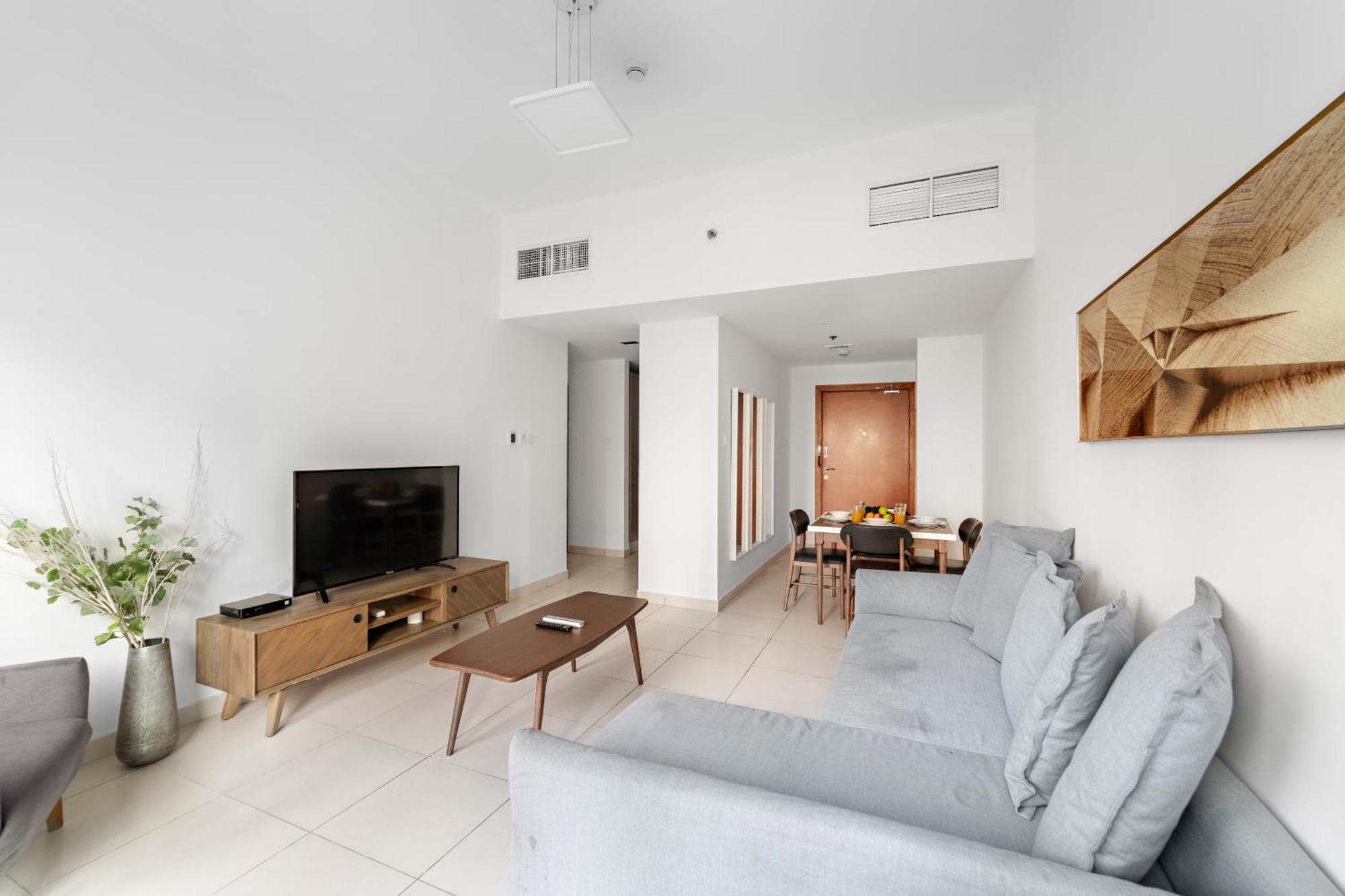 Apartment First Class 2br With Exquisite Full Marina View Dubai