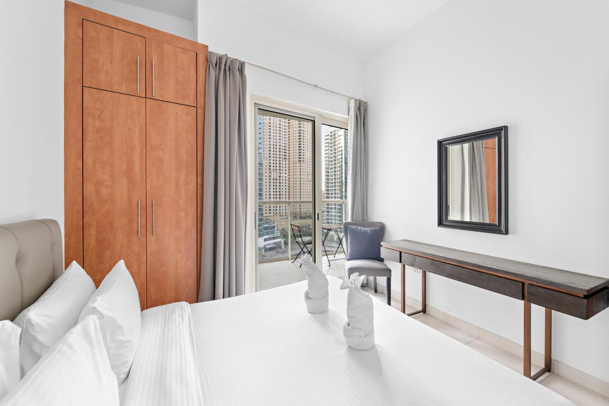 Apartment First Class 2br With Exquisite Full Marina View Dubai