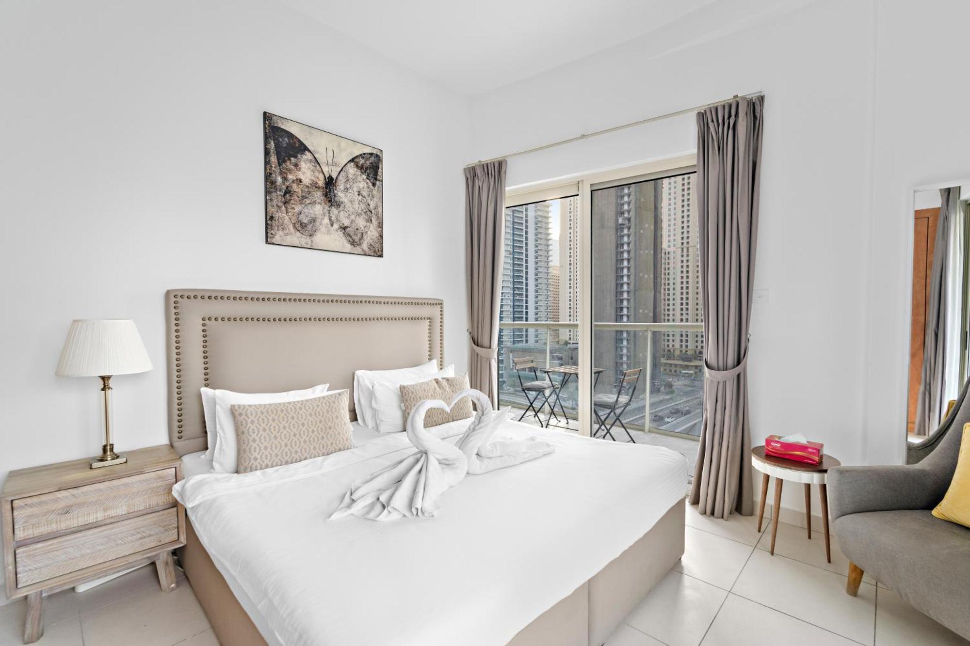 First Class 2br With Exquisite Full Marina View *
