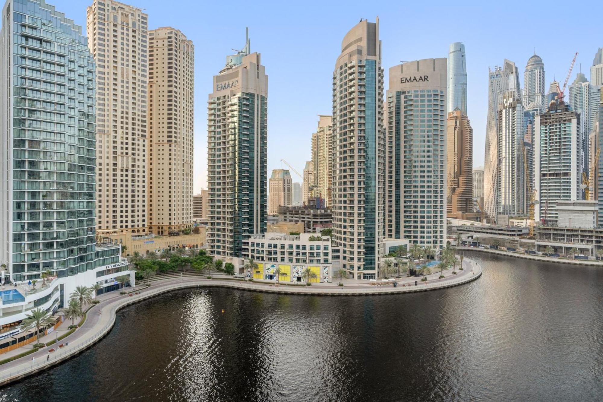 First Class 2br With Exquisite Full Marina View Dubai
