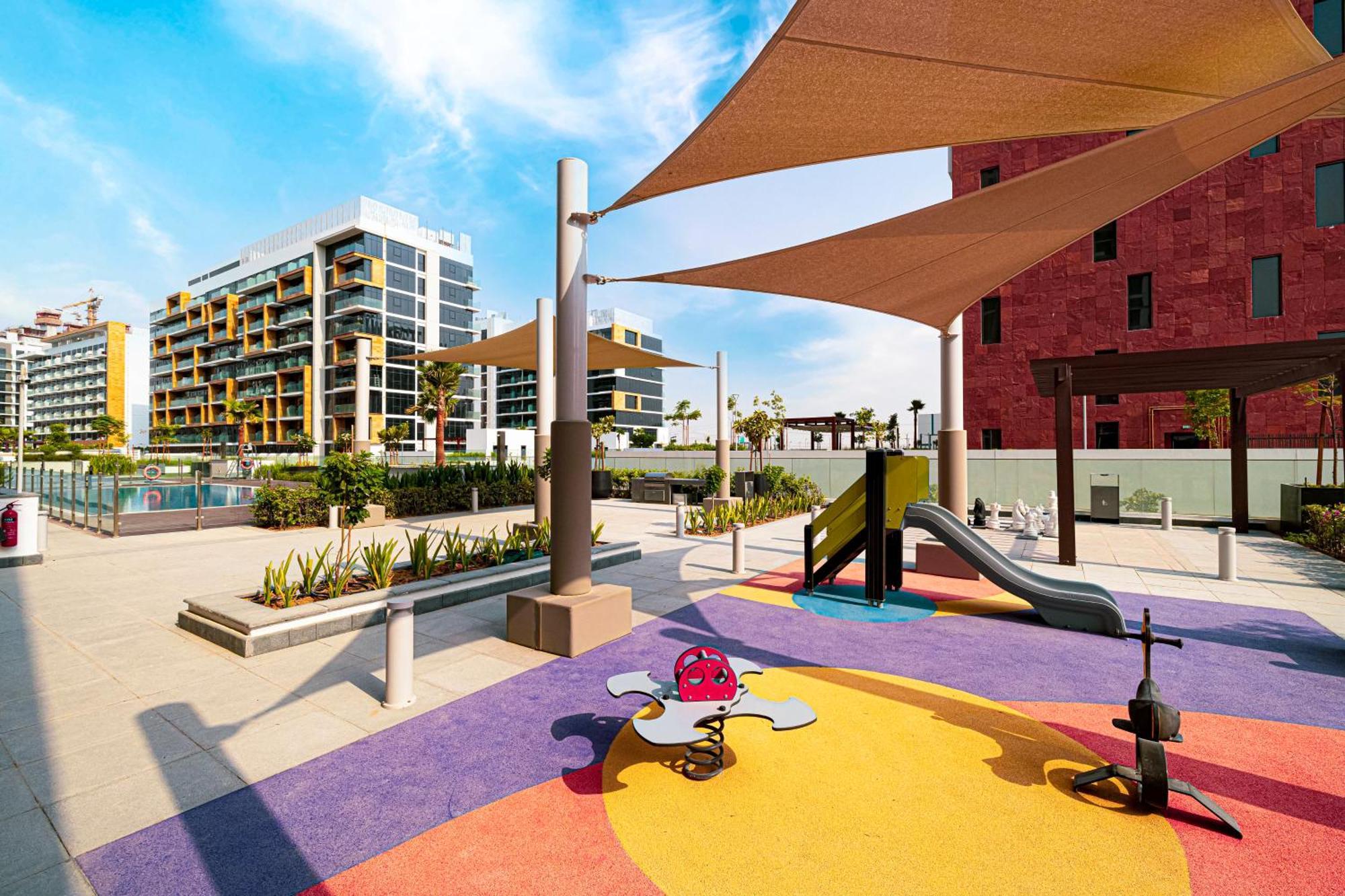 Brand New In Azizi Riviera Apartment