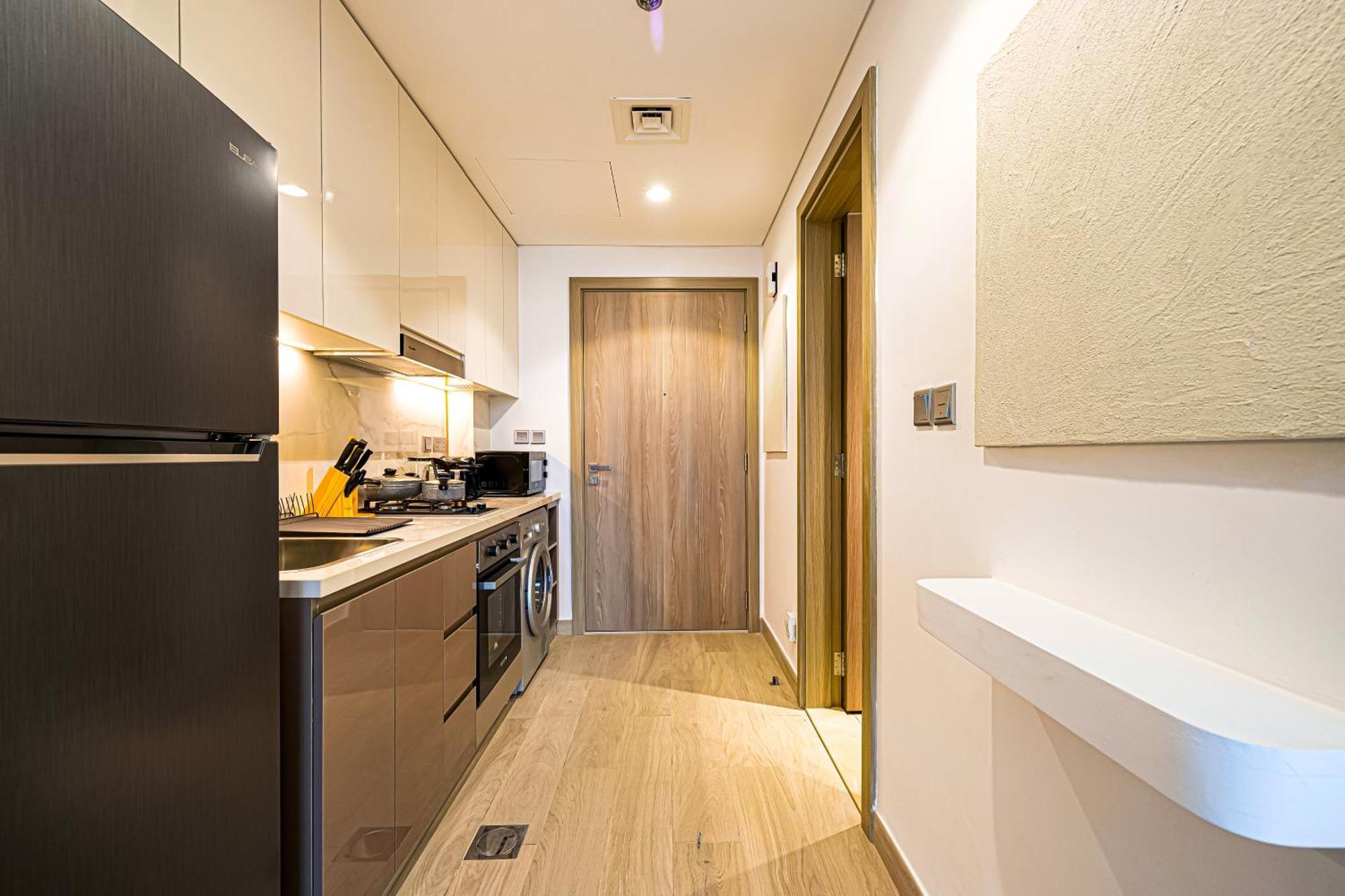 Apartment Brand New In Azizi Riviera